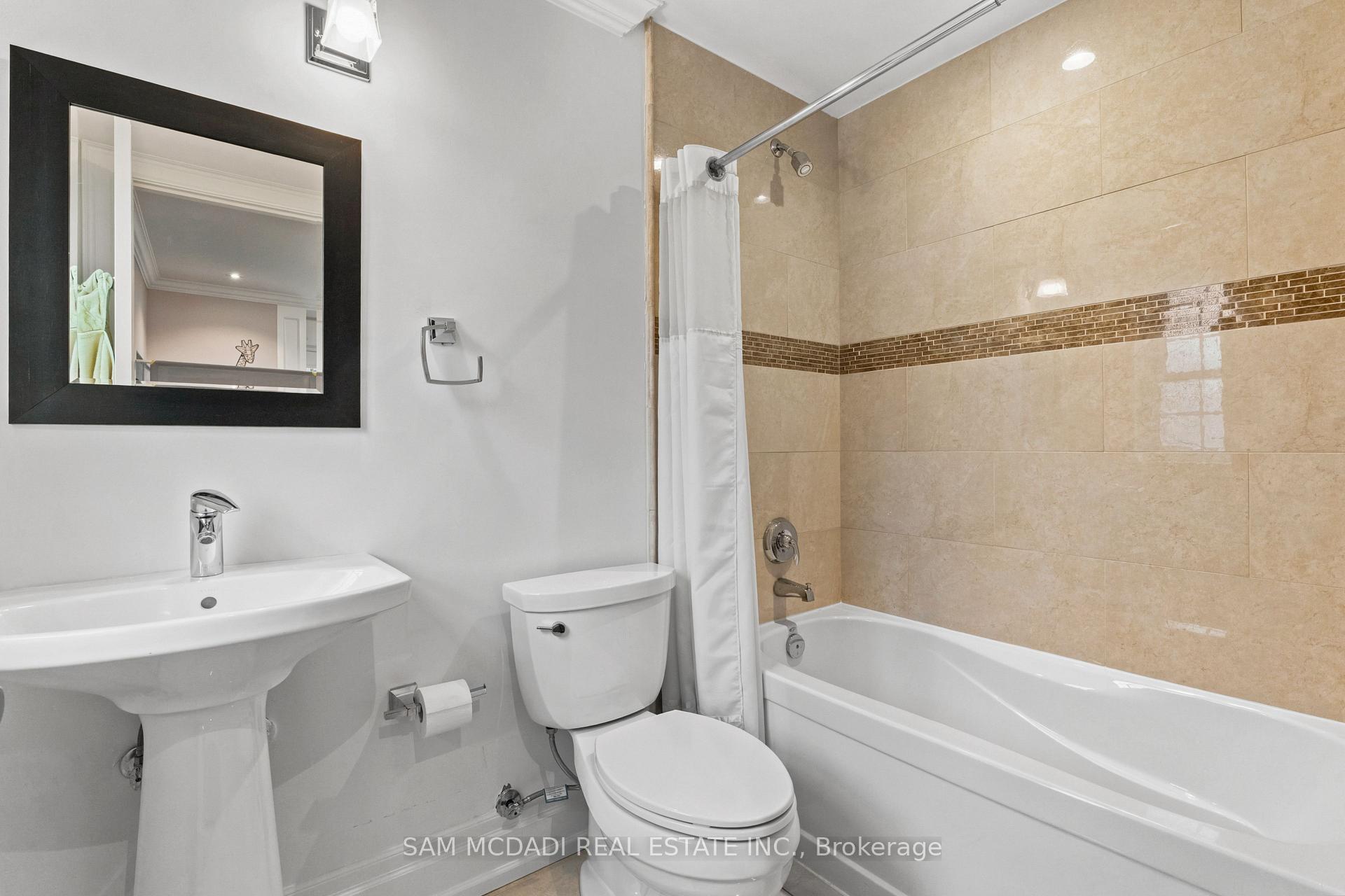 Photo 28 of 955 Caldwell Avenue, Mississauga, Lorne Park — HOMEH