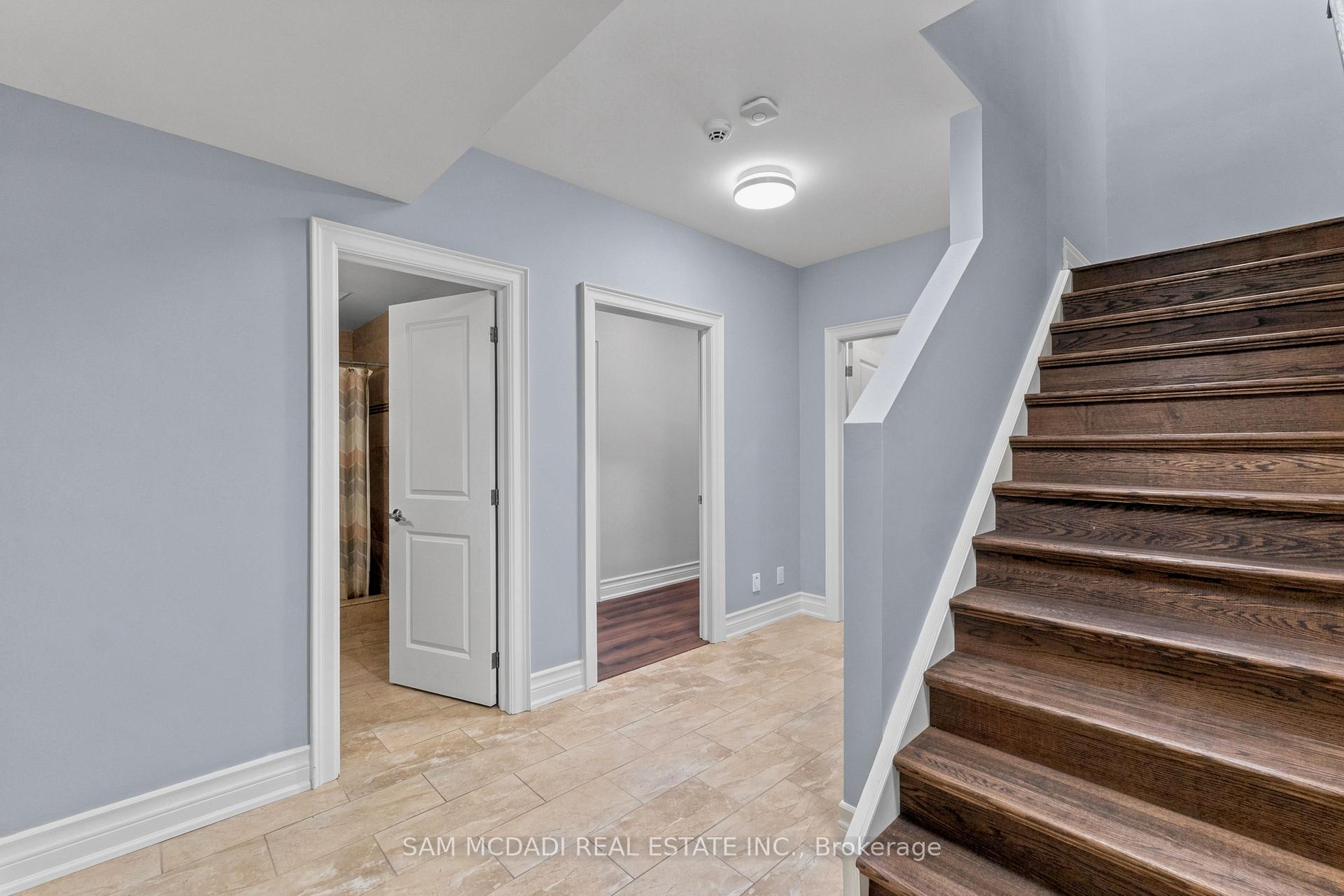 Photo 31 of 955 Caldwell Avenue, Mississauga, Lorne Park — HOMEH