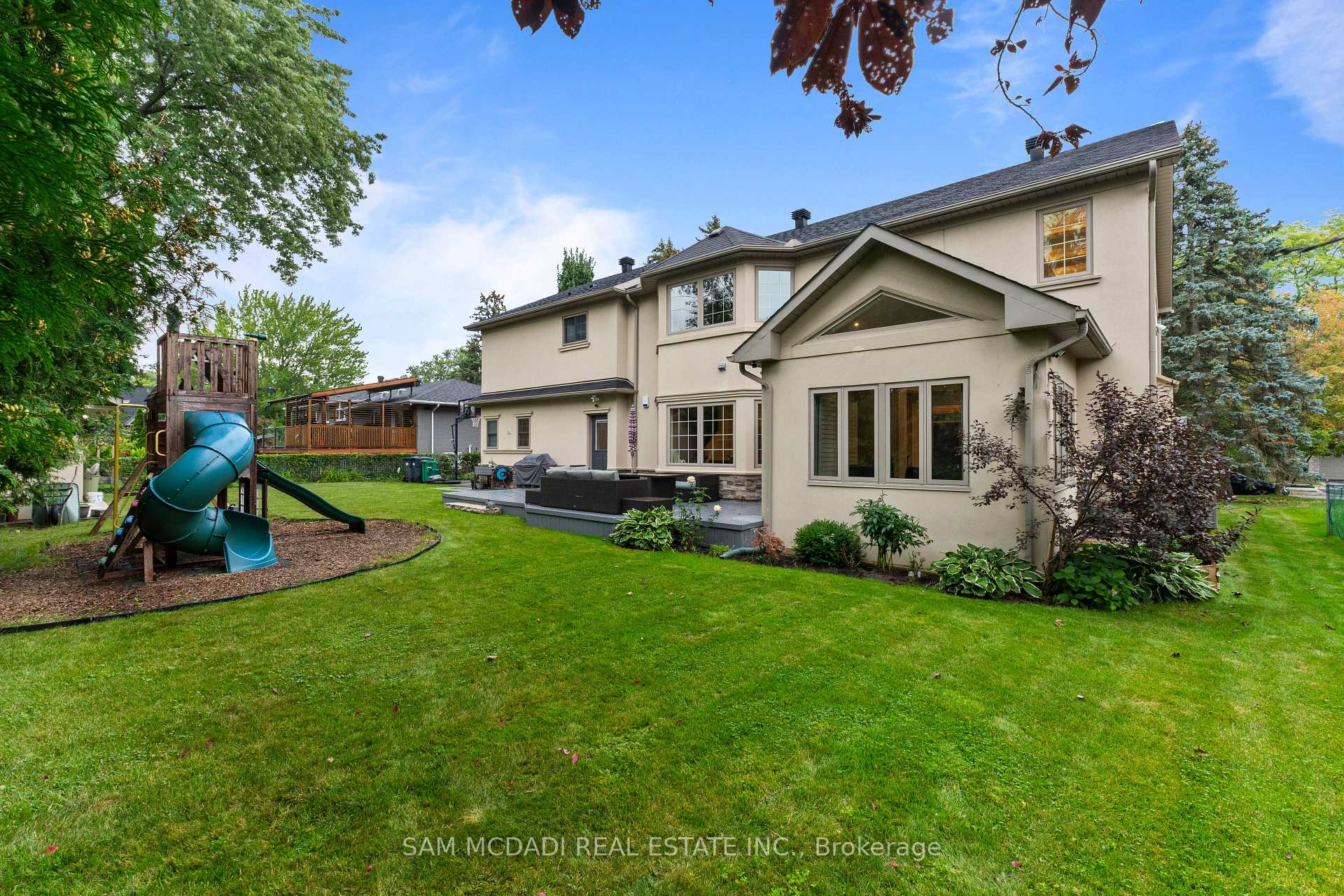 Photo 38 of 955 Caldwell Avenue, Mississauga, Lorne Park — HOMEH