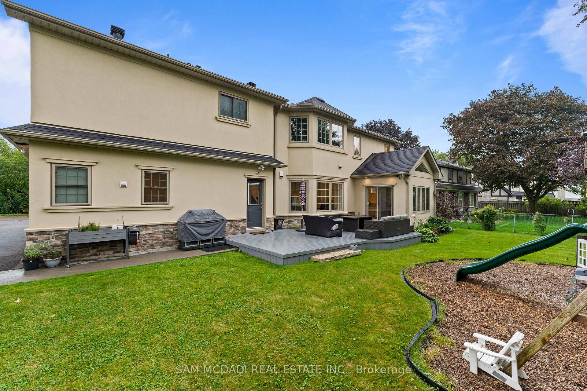 Photo 39 of 955 Caldwell Avenue, Mississauga, Lorne Park — HOMEH