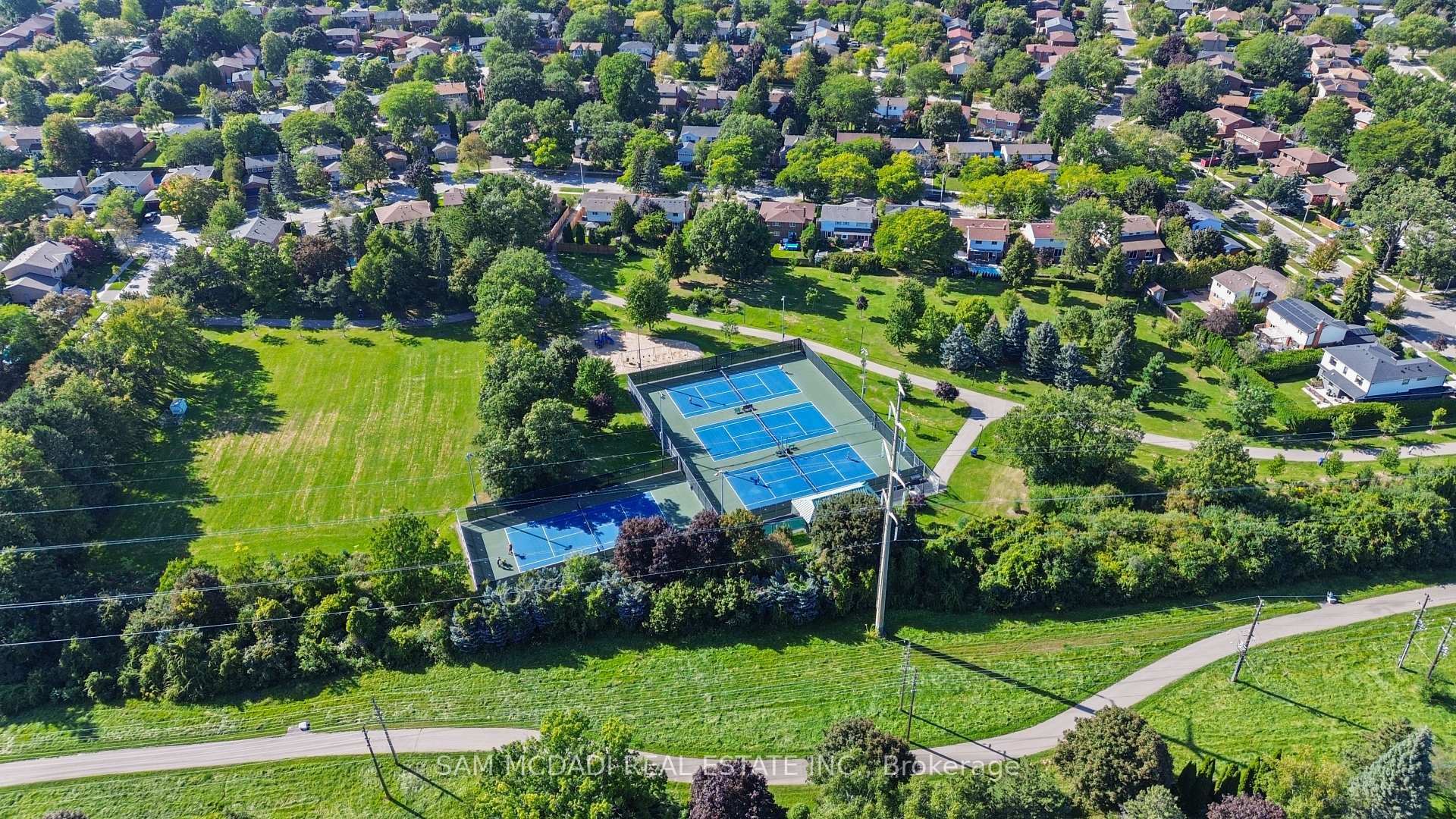 Photo 42 of 955 Caldwell Avenue, Mississauga, Lorne Park — HOMEH