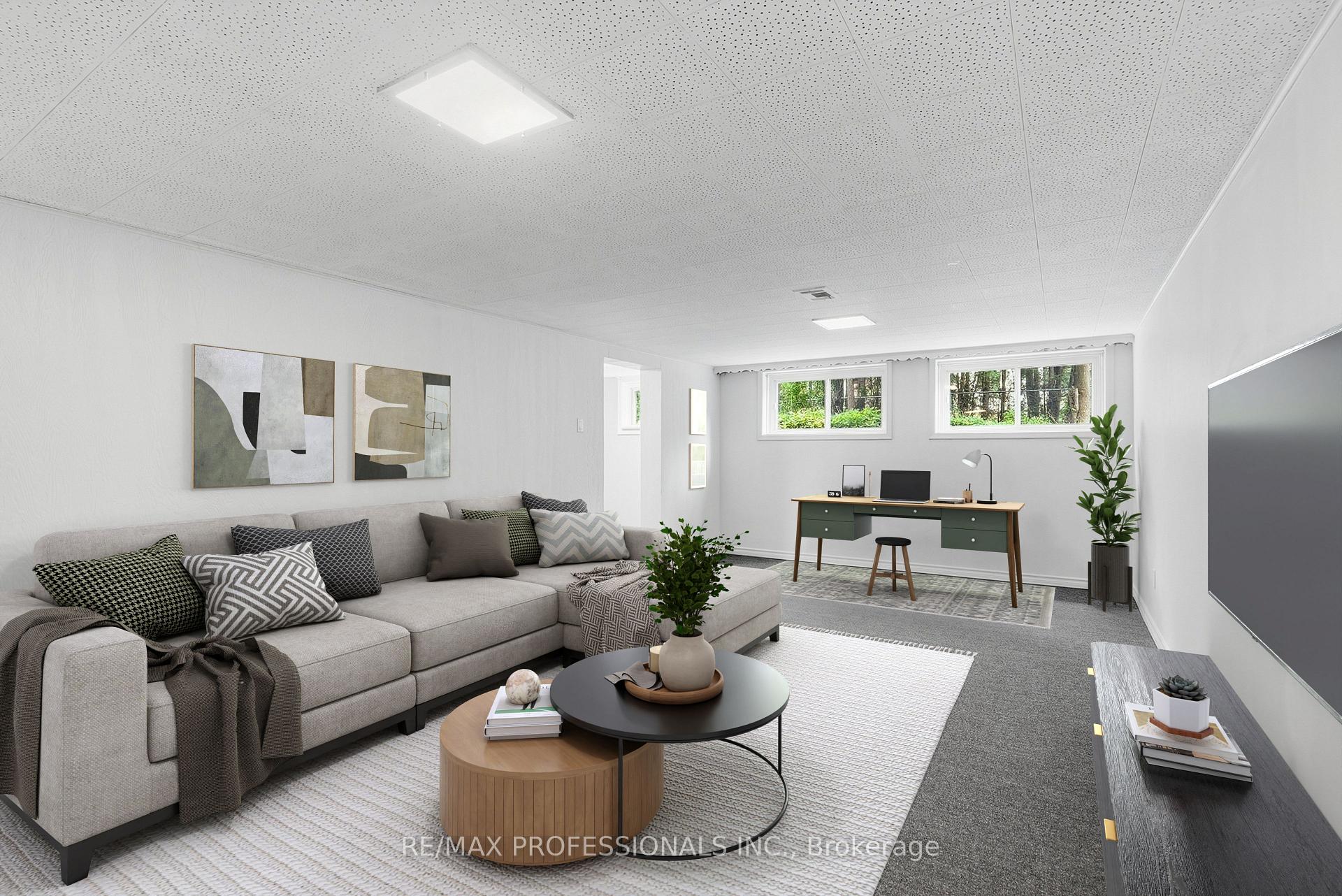 Photo 31 of 45 Fernalroy Boulevard, Etobicoke, Stonegate-Queensway — HOMEH