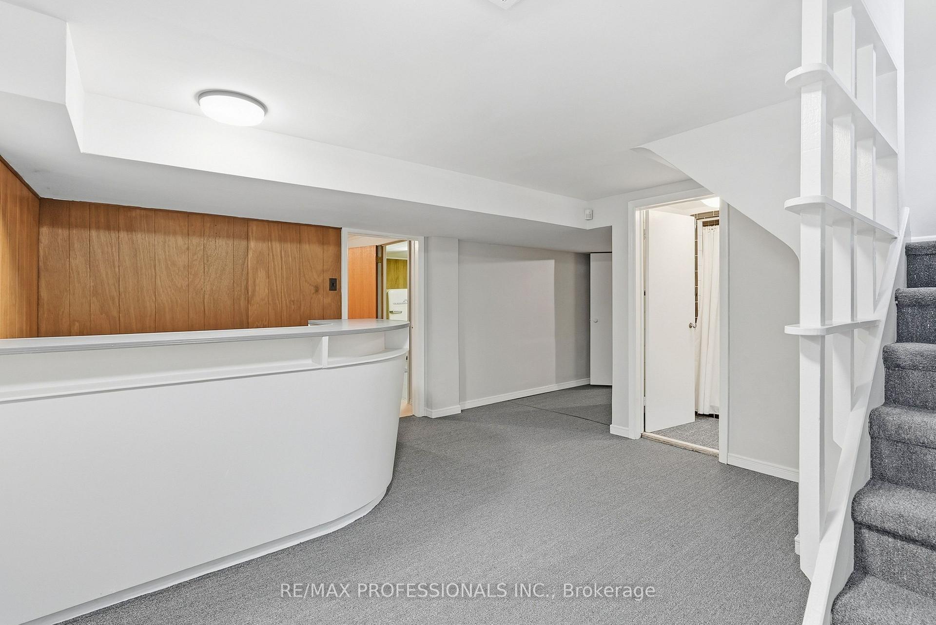 Photo 35 of 45 Fernalroy Boulevard, Etobicoke, Stonegate-Queensway — HOMEH