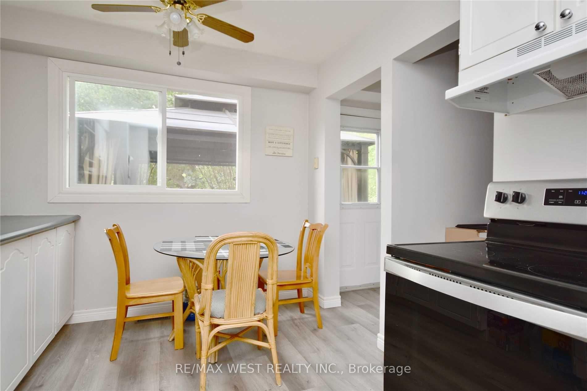 Photo 5 of 77 Carlton Road, Barrie, Cundles East — HOMEH