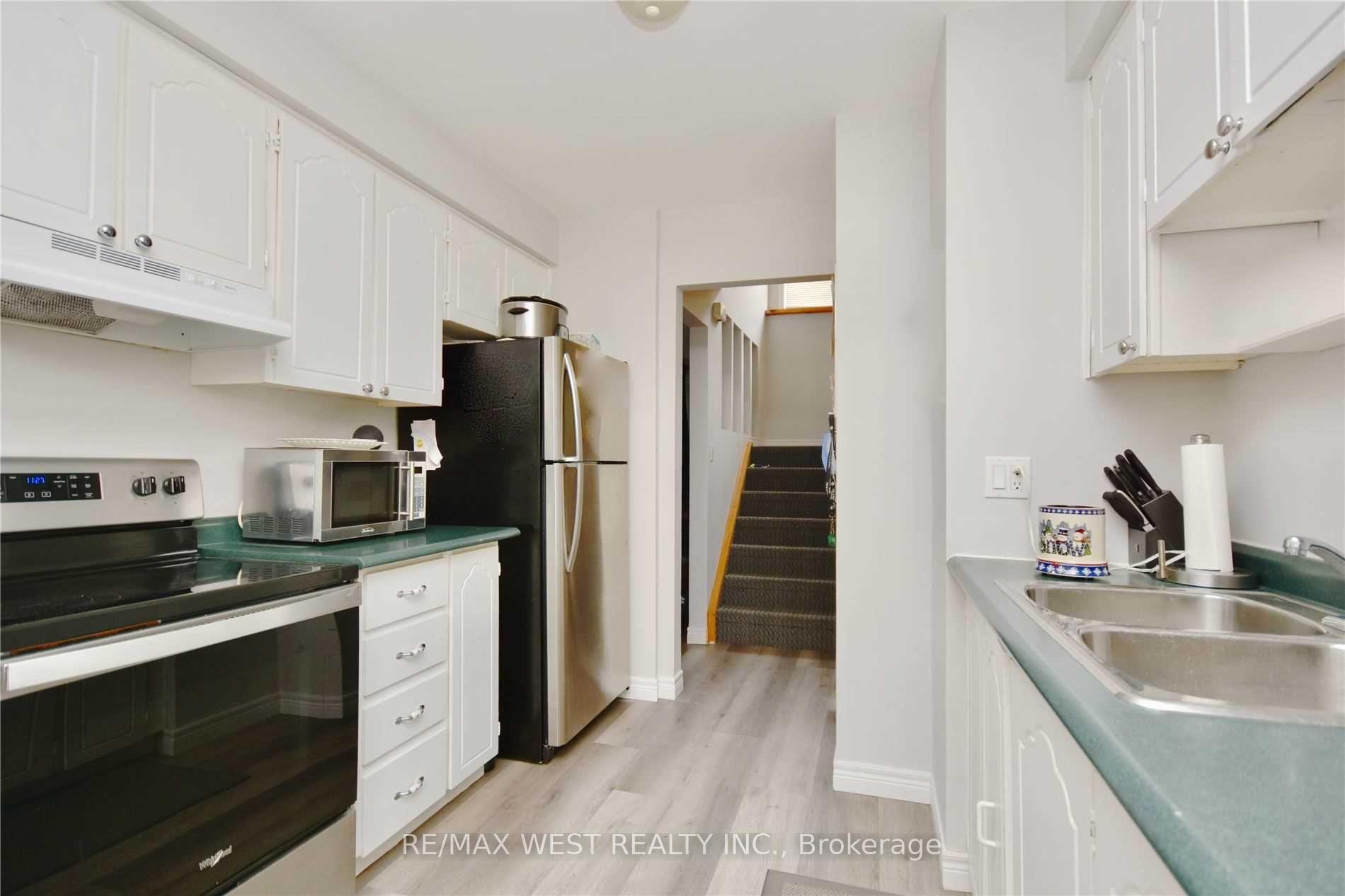 Photo 7 of 77 Carlton Road, Barrie, Cundles East — HOMEH