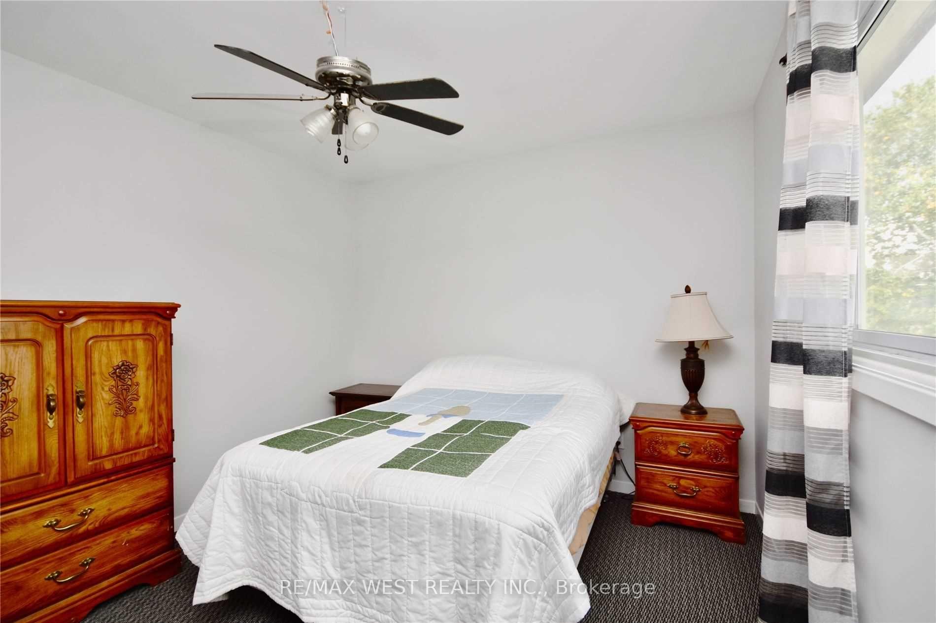 Photo 13 of 77 Carlton Road, Barrie, Cundles East — HOMEH