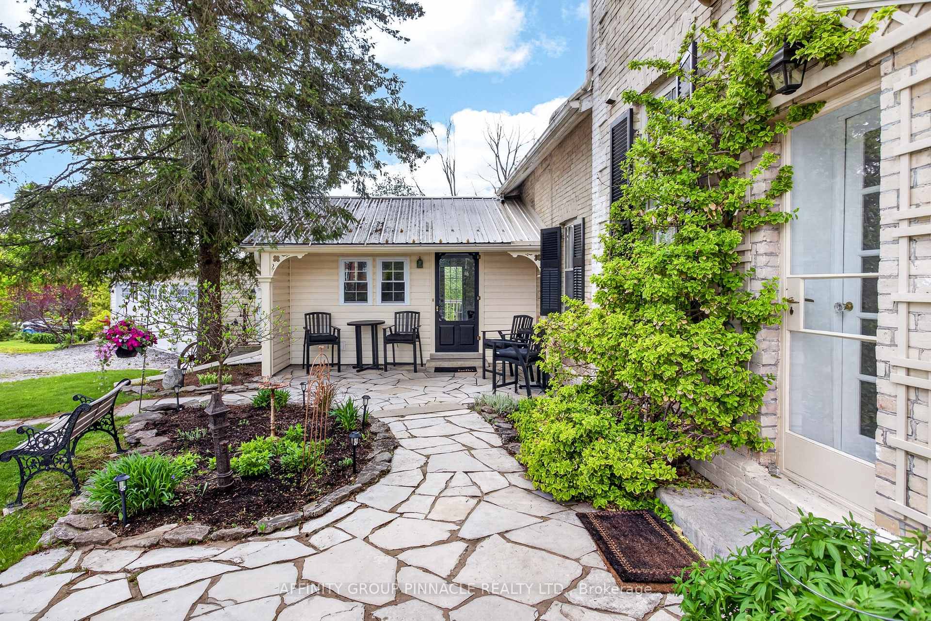 Photo 4 of 145 King Street, Kawartha Lakes, Woodville — HOMEH