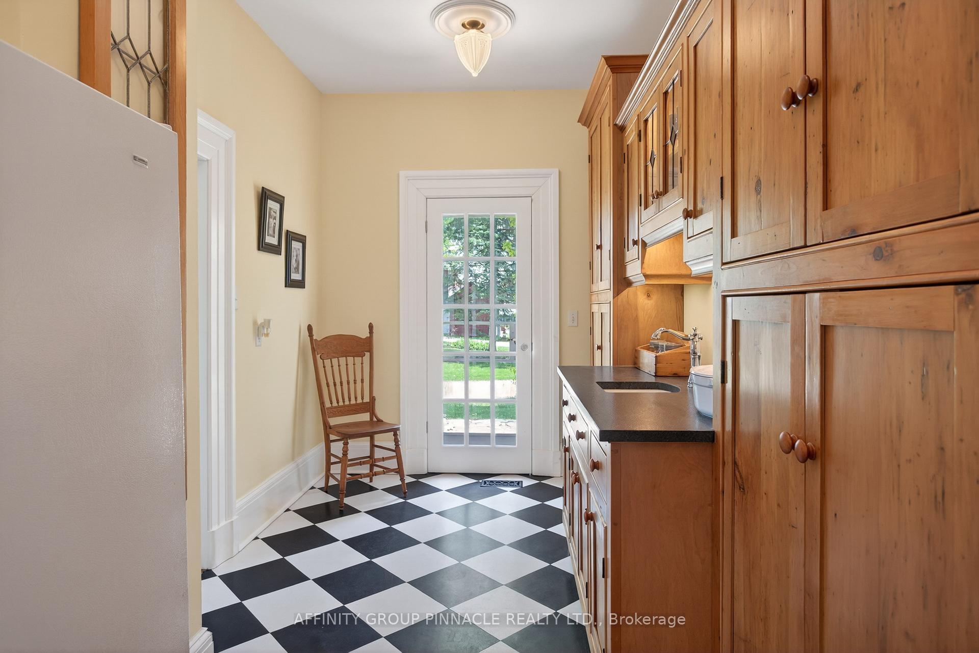 Photo 10 of 145 King Street, Kawartha Lakes, Woodville — HOMEH