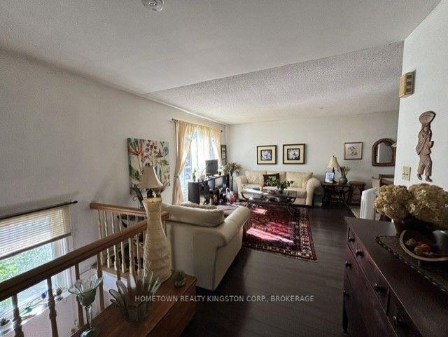 Photo 3 of 970 Killarney Crescent, Kingston, East Gardiners Rd — HOMEH