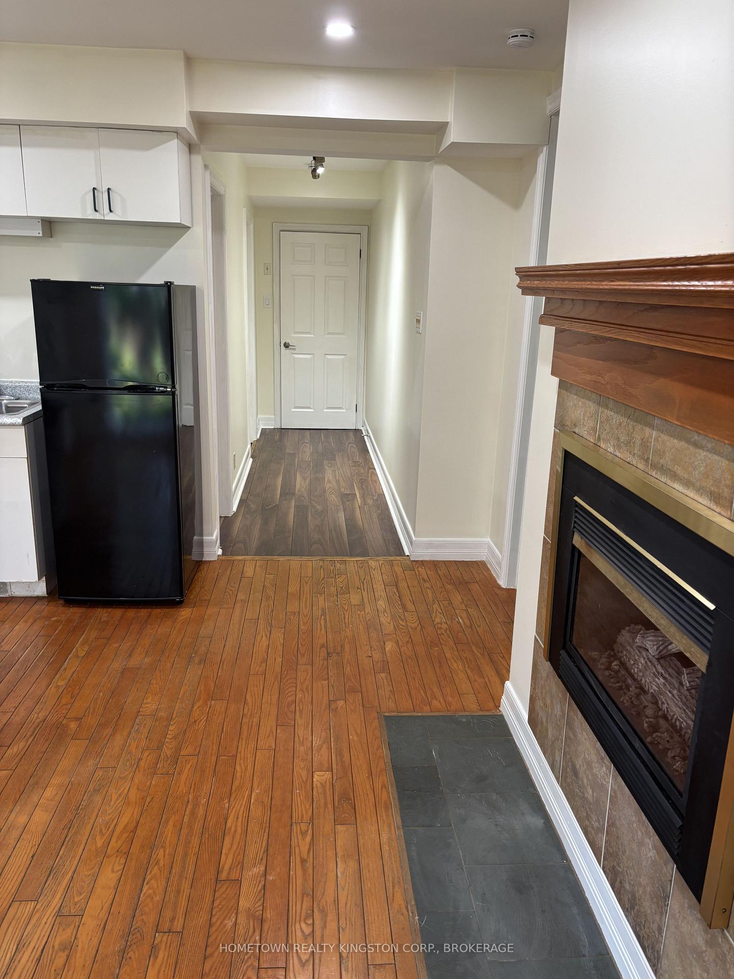 Photo 10 of 970 Killarney Crescent, Kingston, East Gardiners Rd — HOMEH
