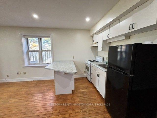 Photo 12 of 970 Killarney Crescent, Kingston, East Gardiners Rd — HOMEH