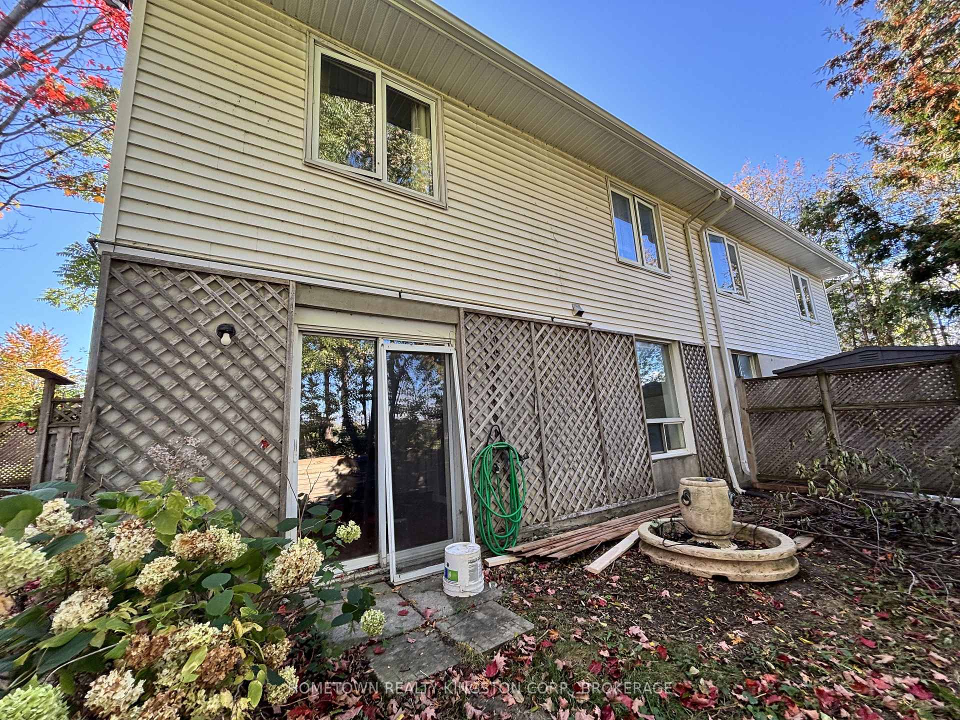 Photo 20 of 970 Killarney Crescent, Kingston, East Gardiners Rd — HOMEH