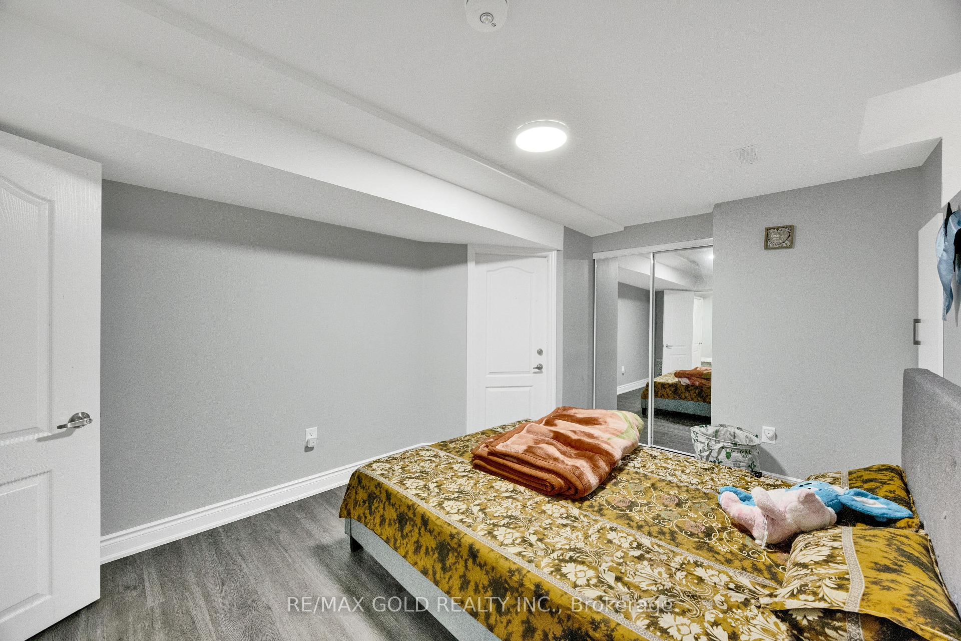 Photo 42 of 3 Marbleseed Crescent, Brampton, Sandringham-Wellington — HOMEH