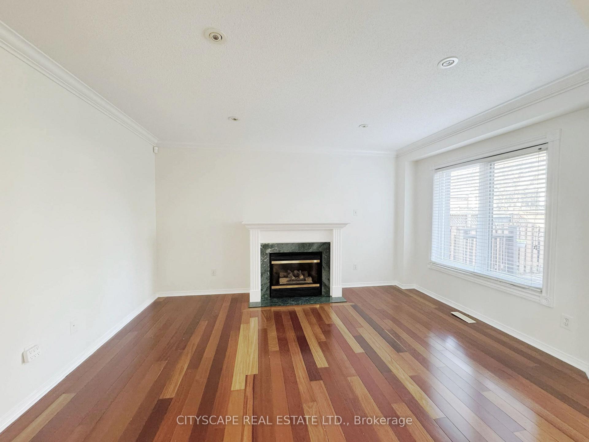 Photo 6 of 5615 Whitehorn Avenue, Mississauga, East Credit — HOMEH