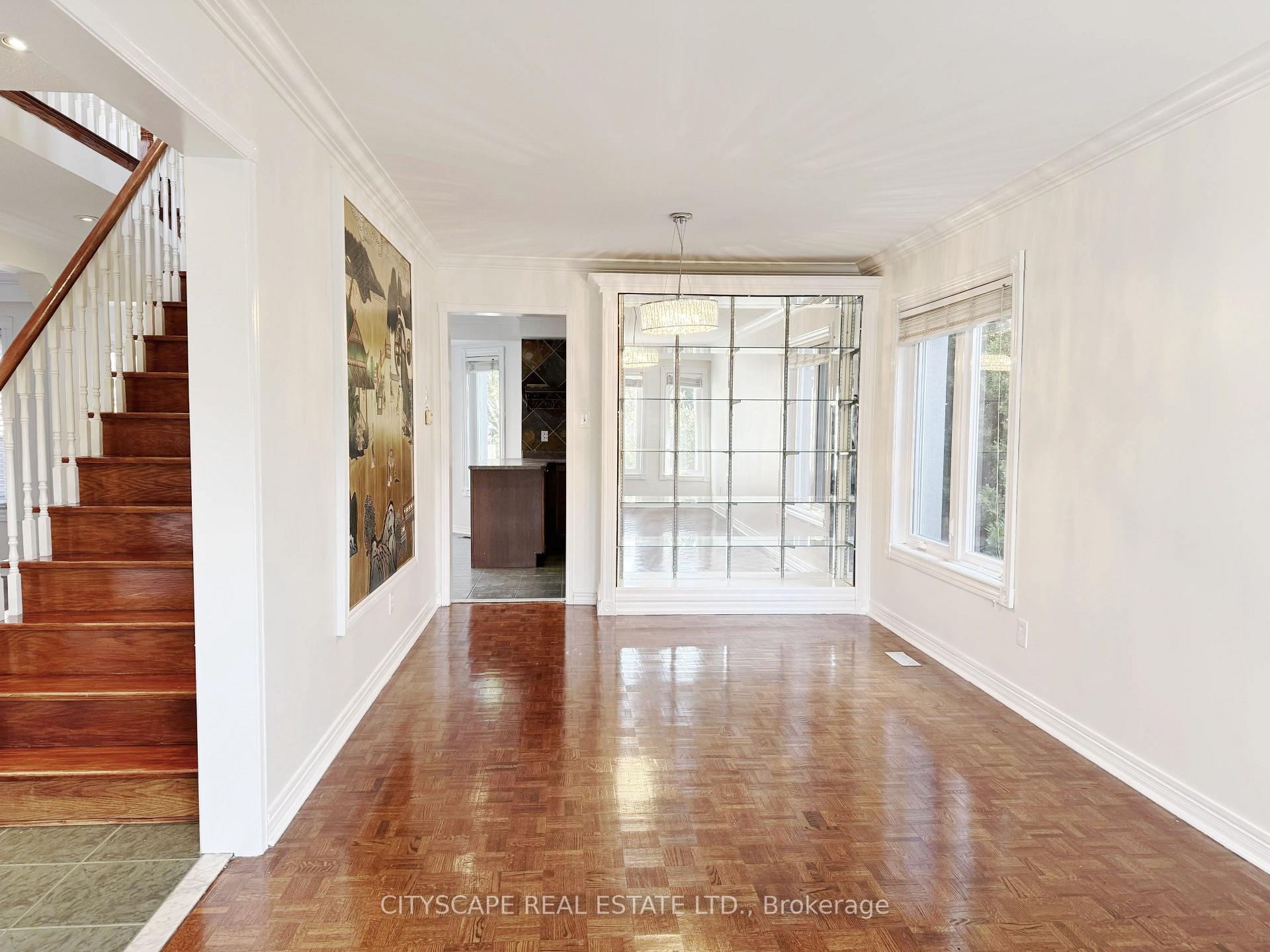 Photo 15 of 5615 Whitehorn Avenue, Mississauga, East Credit — HOMEH