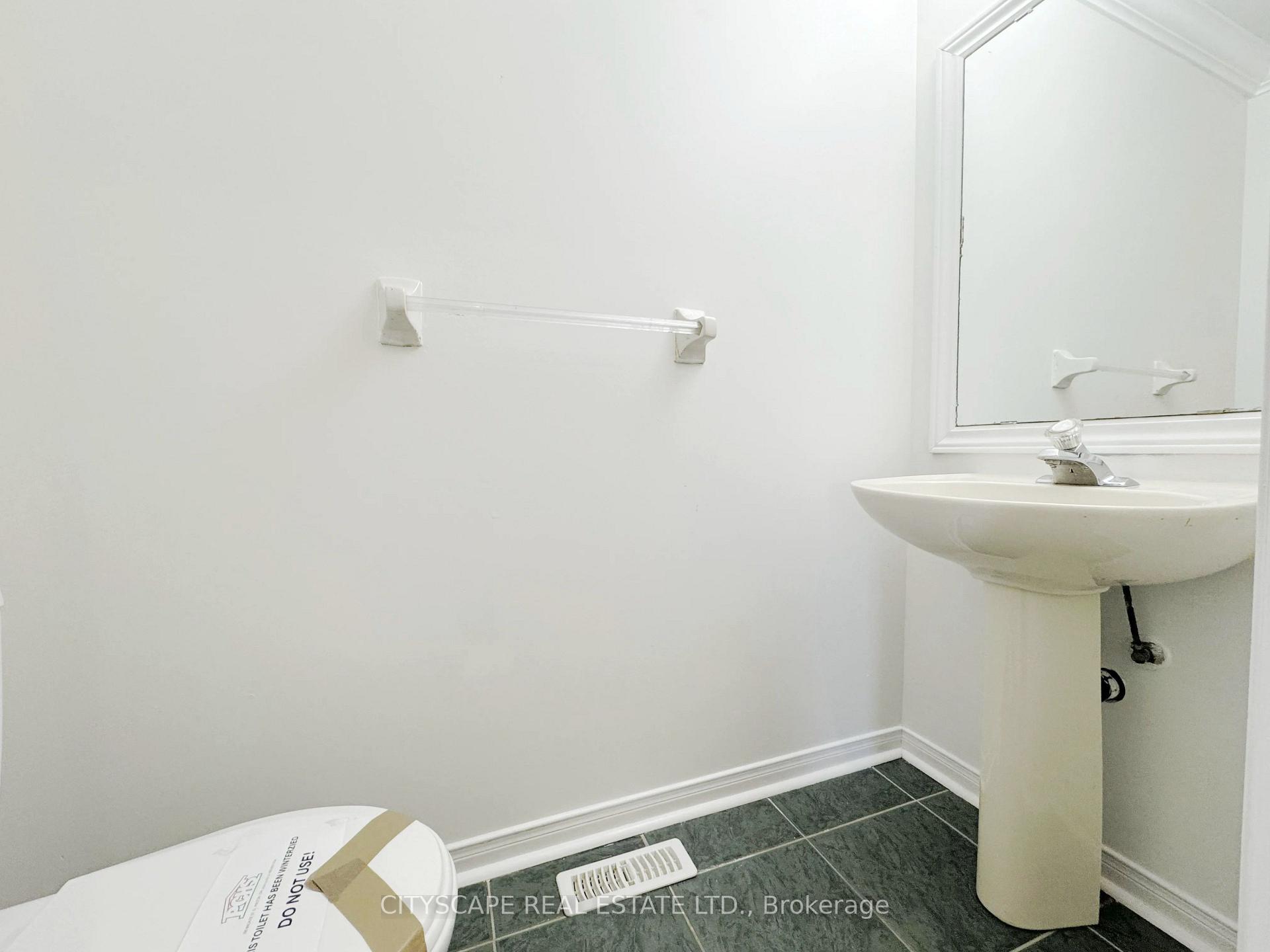 Photo 17 of 5615 Whitehorn Avenue, Mississauga, East Credit — HOMEH