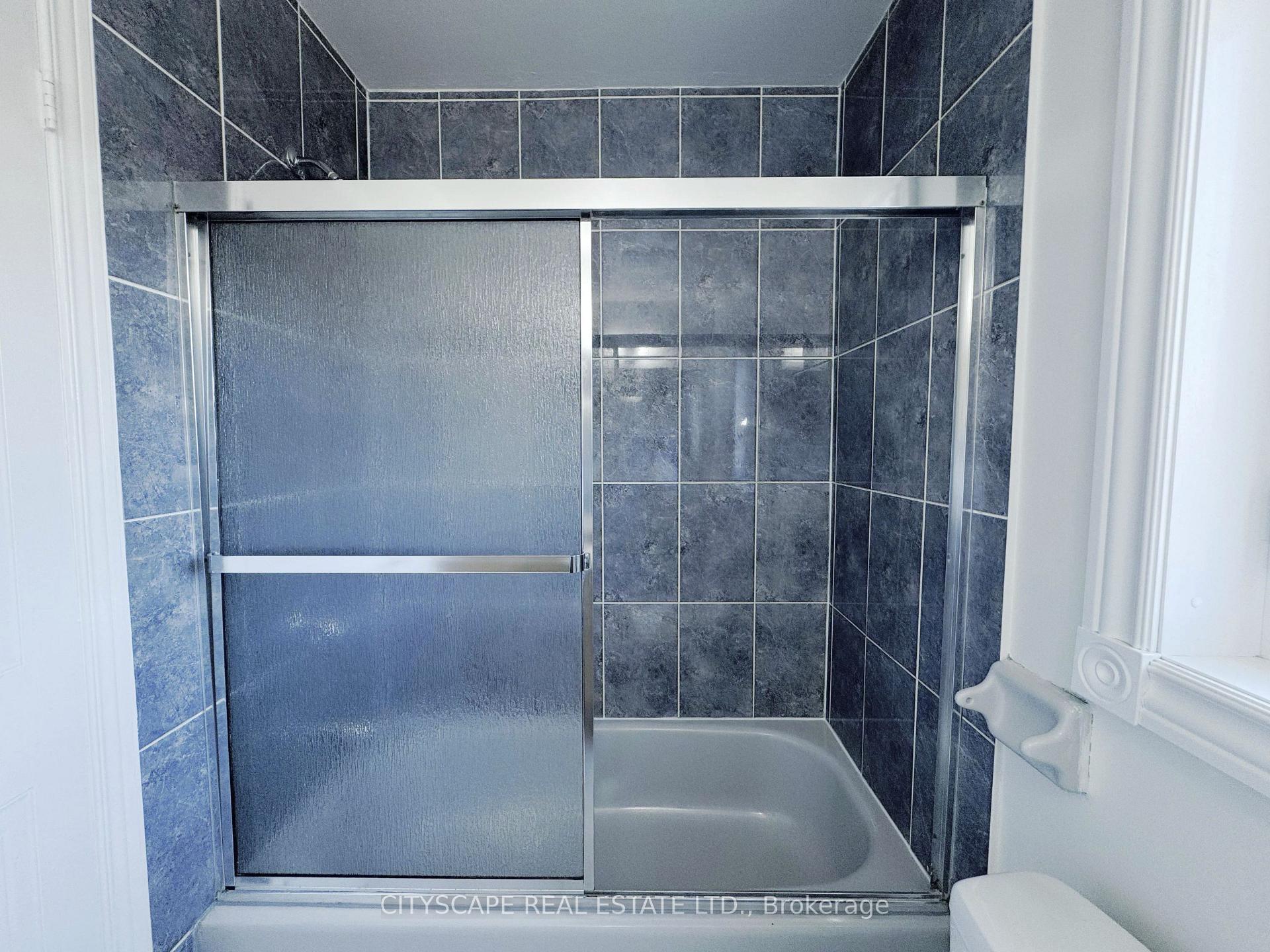 Photo 29 of 5615 Whitehorn Avenue, Mississauga, East Credit — HOMEH