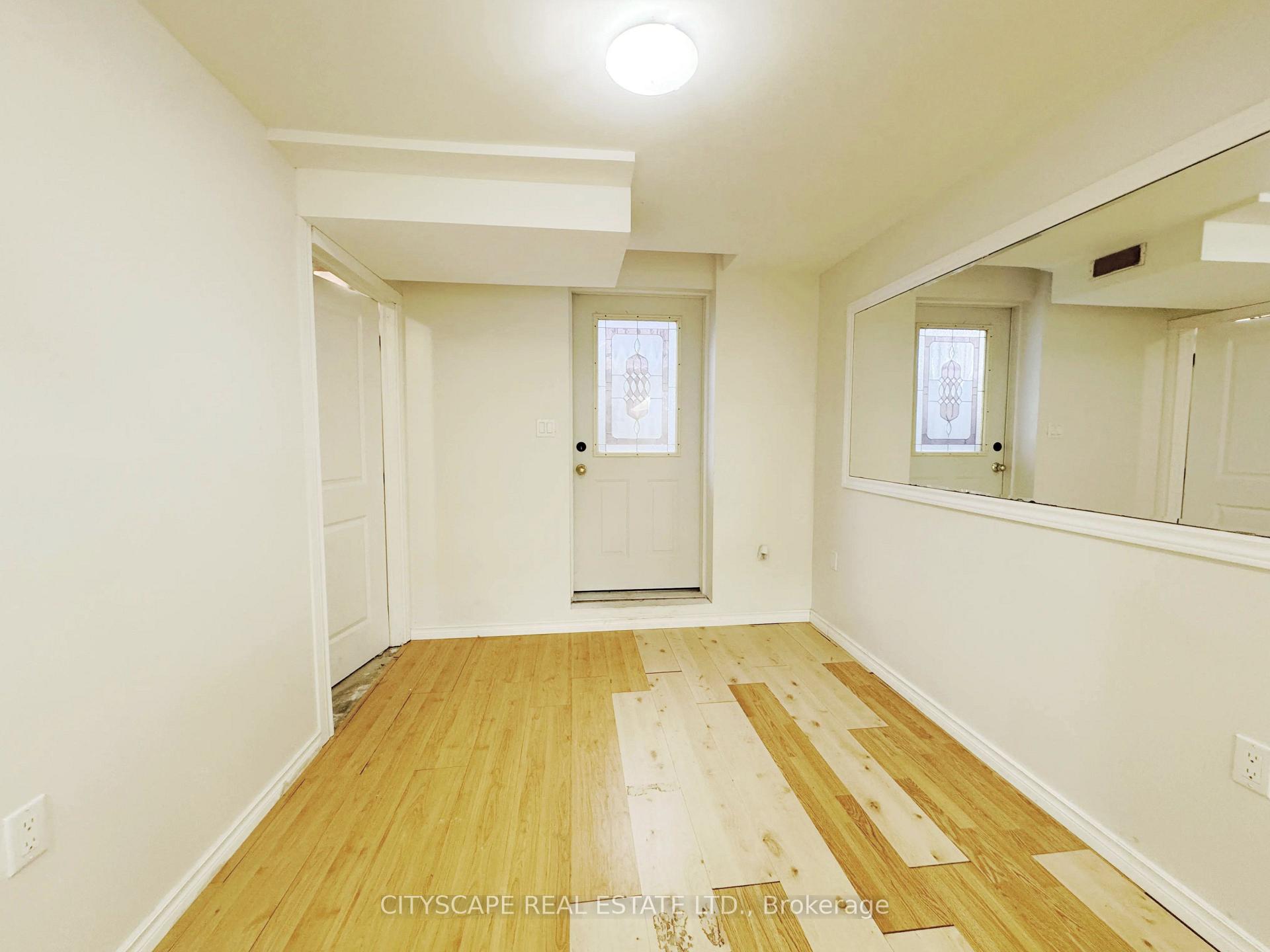 Photo 36 of 5615 Whitehorn Avenue, Mississauga, East Credit — HOMEH