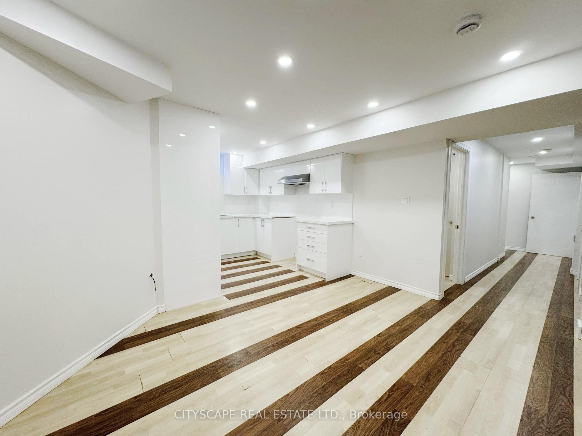 Photo 40 of 5615 Whitehorn Avenue, Mississauga, East Credit — HOMEH