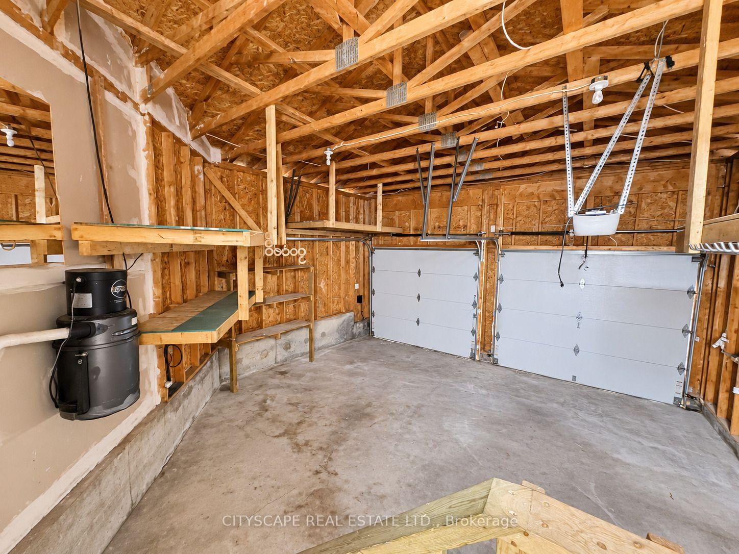 Photo 49 of 5615 Whitehorn Avenue, Mississauga, East Credit — HOMEH