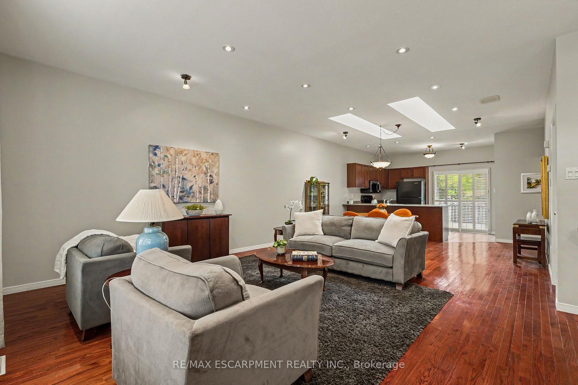 Photo 5 of Unit 49, 20 Kitty Murray Lane, Hamilton, Meadowlands — HOMEH