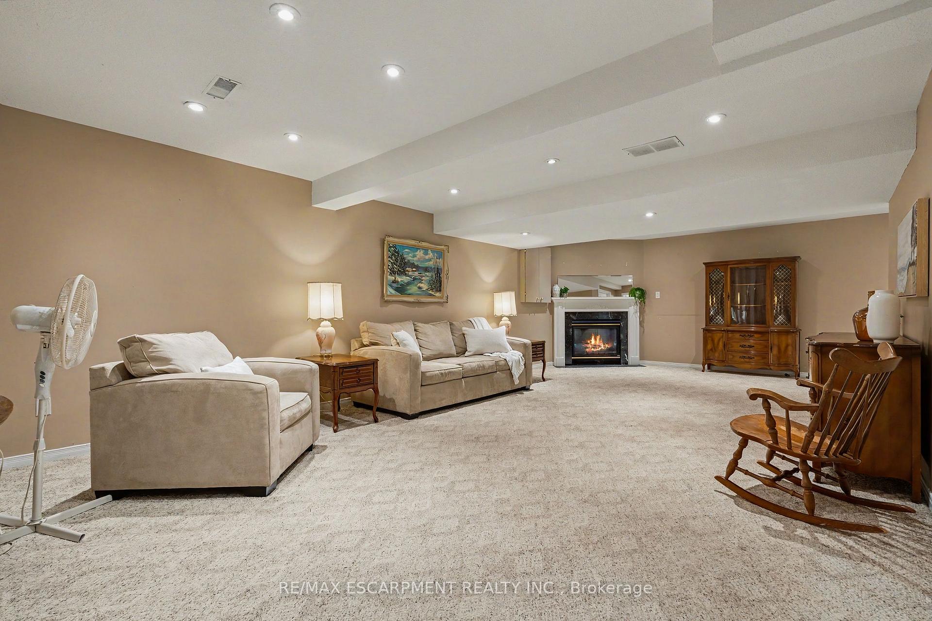 Photo 24 of Unit 49, 20 Kitty Murray Lane, Hamilton, Meadowlands — HOMEH