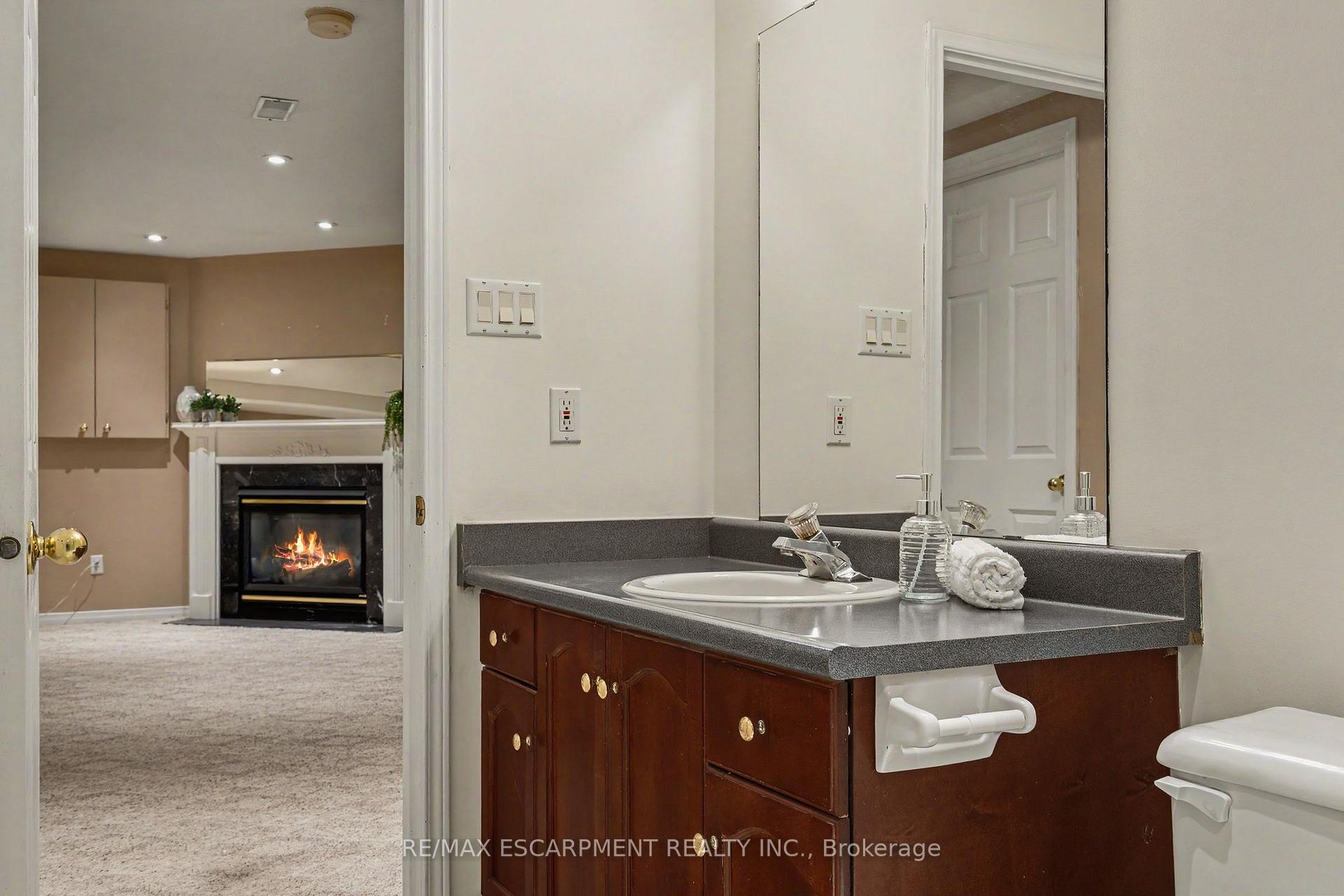 Photo 33 of Unit 49, 20 Kitty Murray Lane, Hamilton, Meadowlands — HOMEH