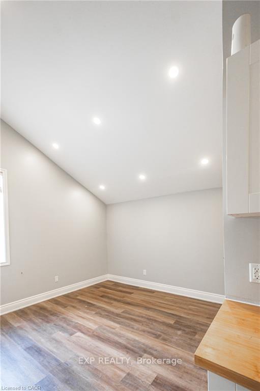 Photo 3 of Unit #2, 70 Victoria Avenue S, Hamilton, Stinson — HOMEH