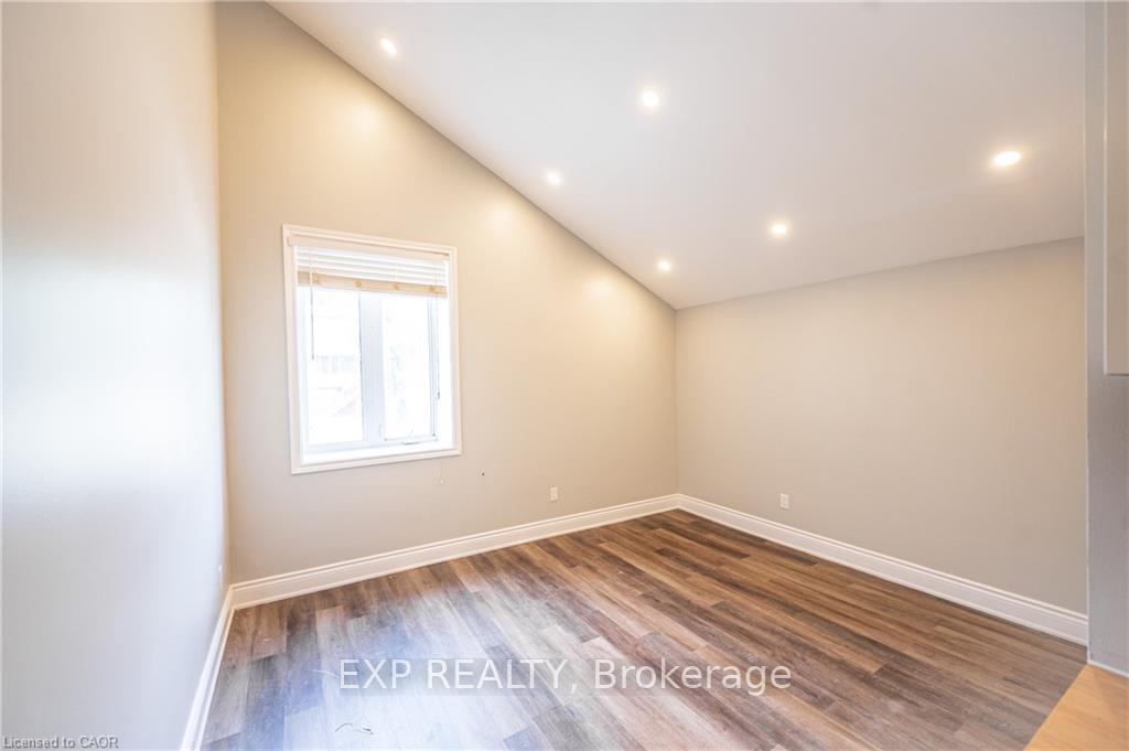 Photo 4 of Unit #2, 70 Victoria Avenue S, Hamilton, Stinson — HOMEH