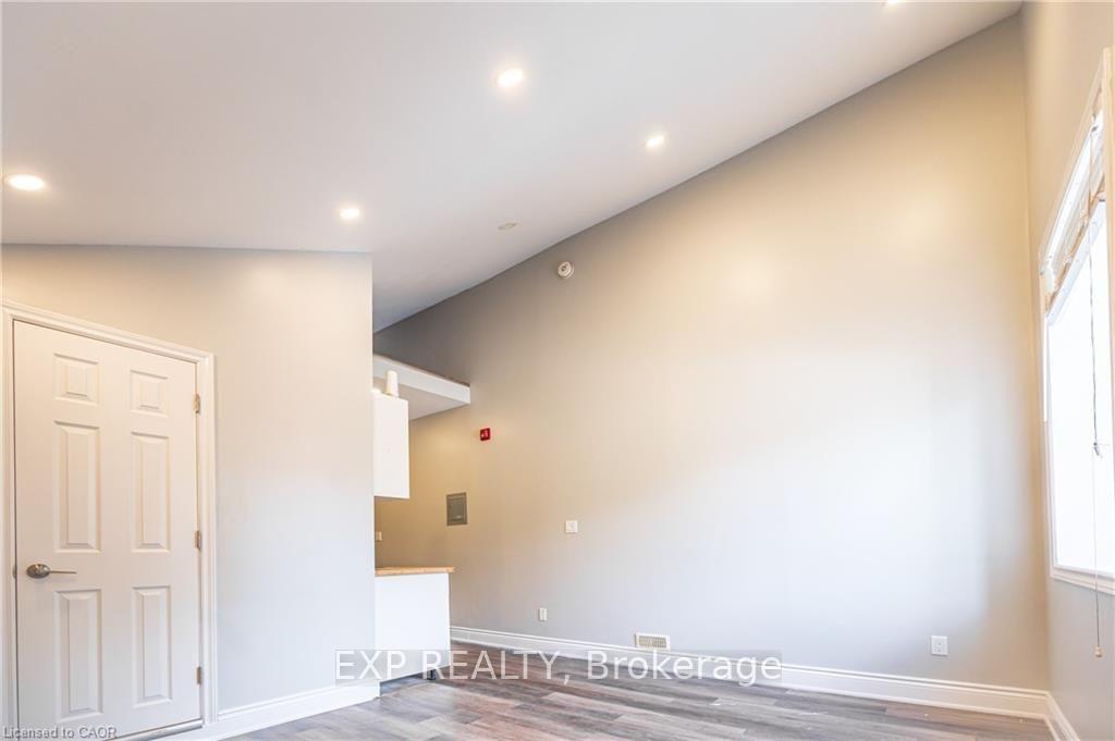Photo 5 of Unit #2, 70 Victoria Avenue S, Hamilton, Stinson — HOMEH