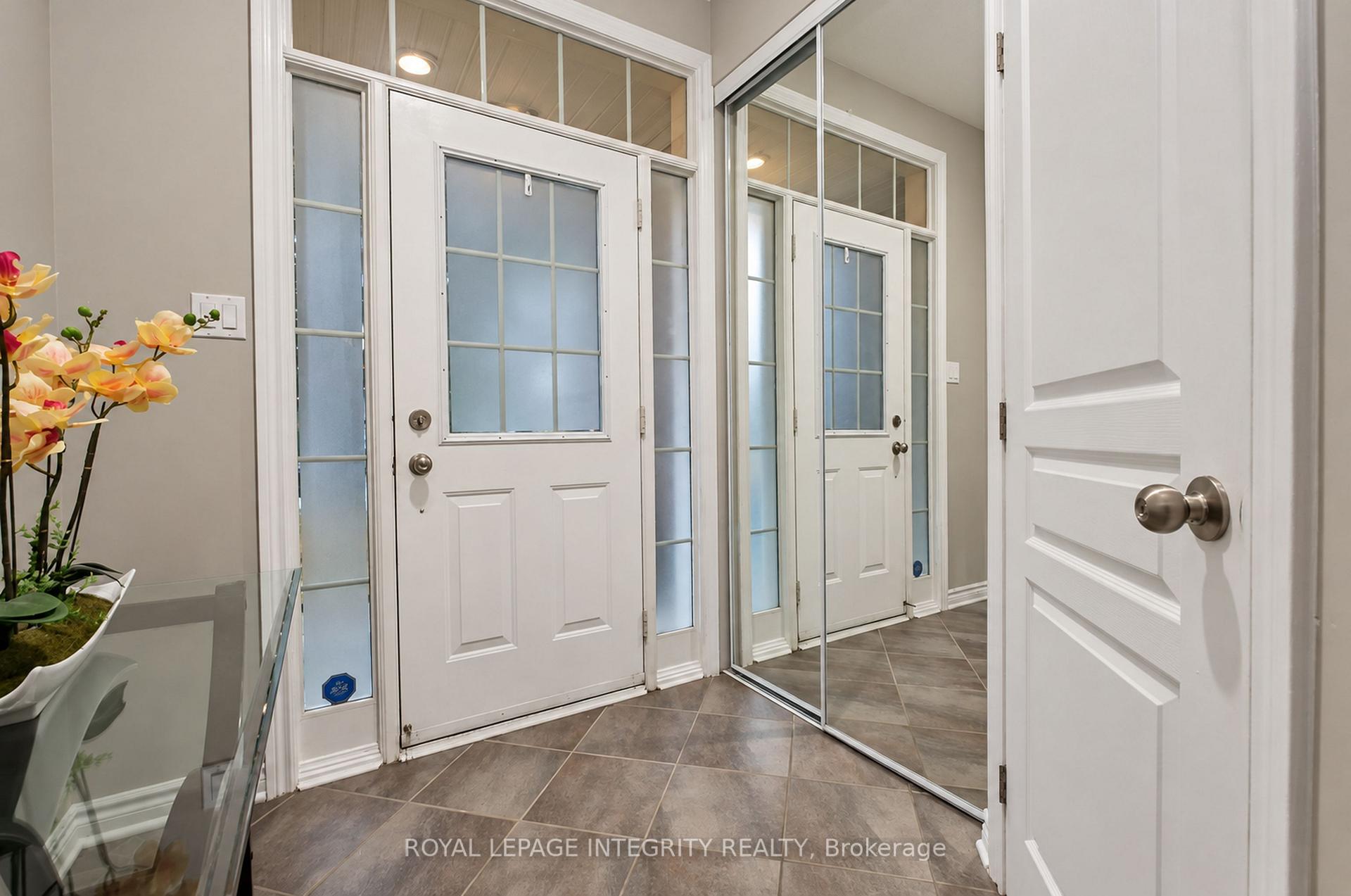 Photo 4 of 177 Saddlesmith Circle, Ottawa, Kanata - Emerald Meadows/Trailwest — HOMEH
