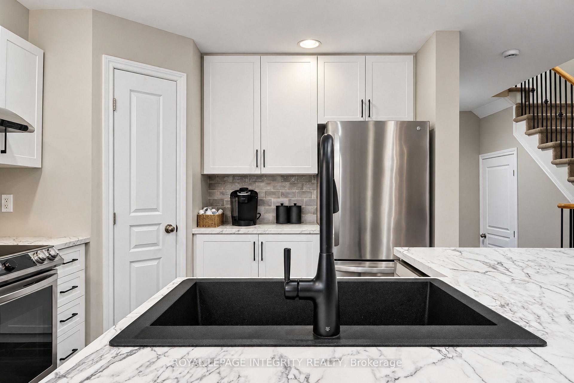 Photo 14 of 177 Saddlesmith Circle, Ottawa, Kanata - Emerald Meadows/Trailwest — HOMEH