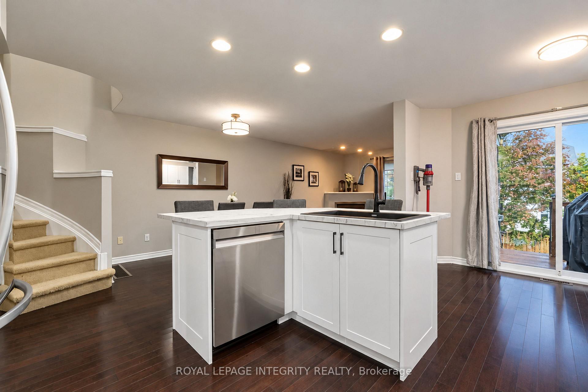 Photo 15 of 177 Saddlesmith Circle, Ottawa, Kanata - Emerald Meadows/Trailwest — HOMEH