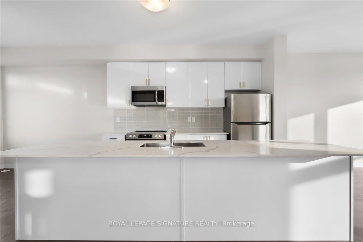 Photo 10 of Unit 301, 1865 Pickering Parkway, Pickering, Village East — HOMEH