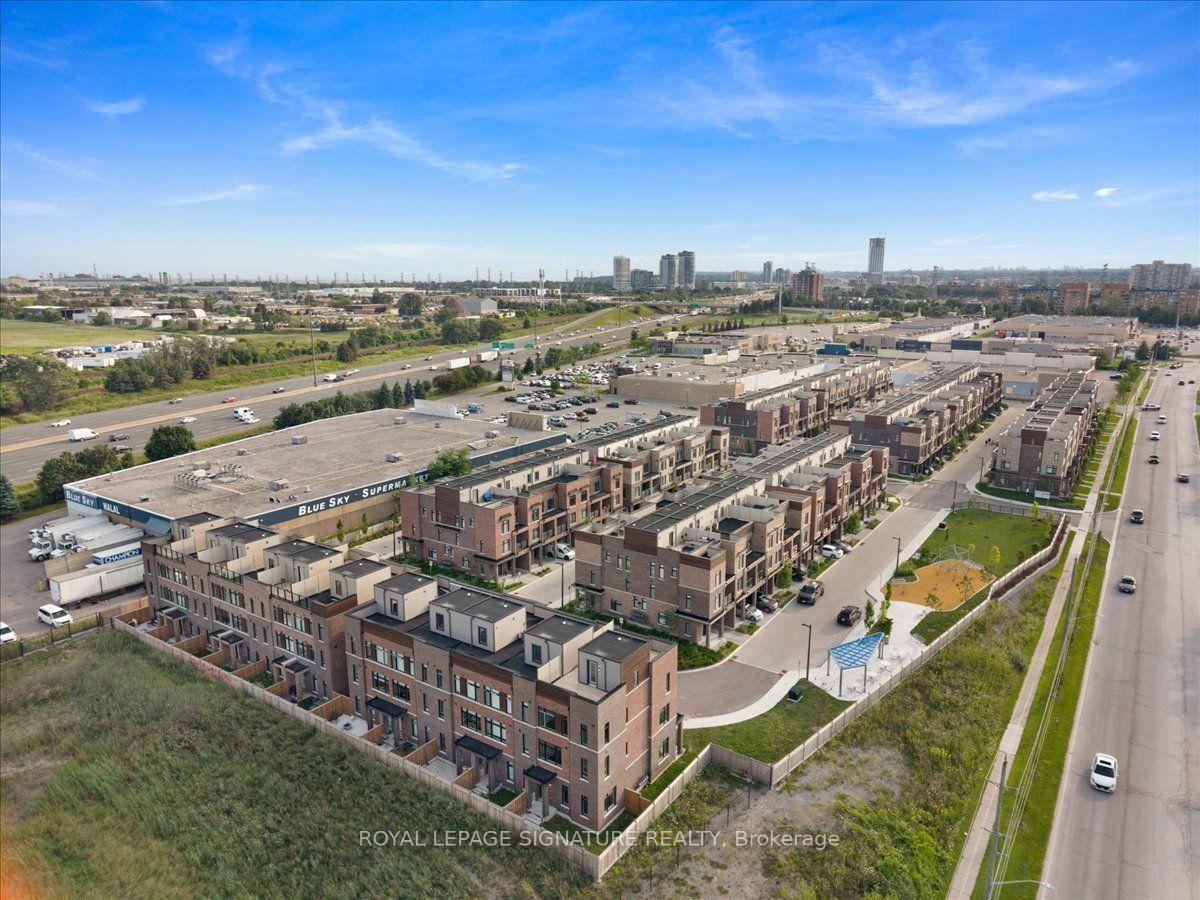 Photo 32 of Unit 301, 1865 Pickering Parkway, Pickering, Village East — HOMEH