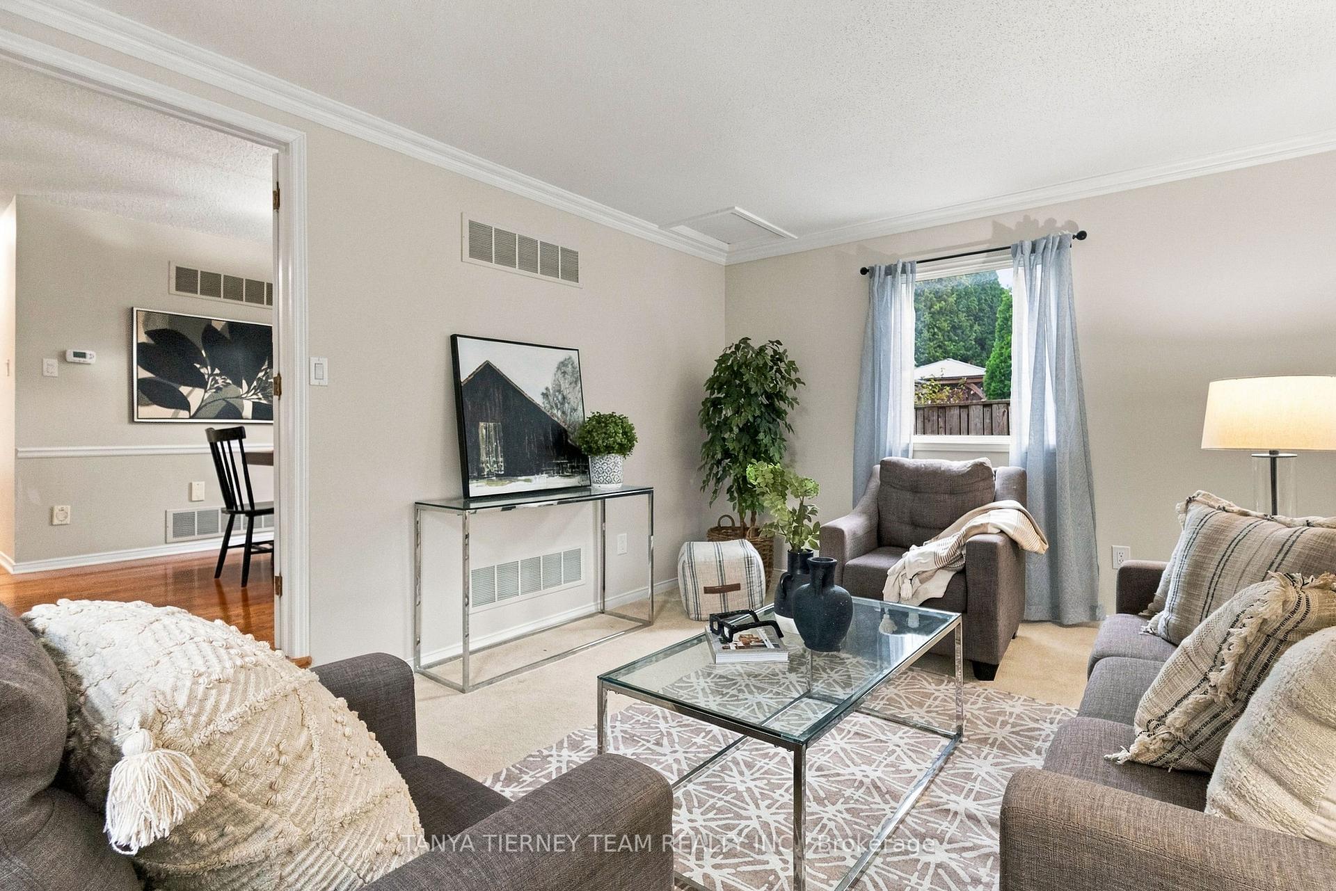 Photo 8 of 25 Coulton Court, Whitby, Blue Grass Meadows — HOMEH