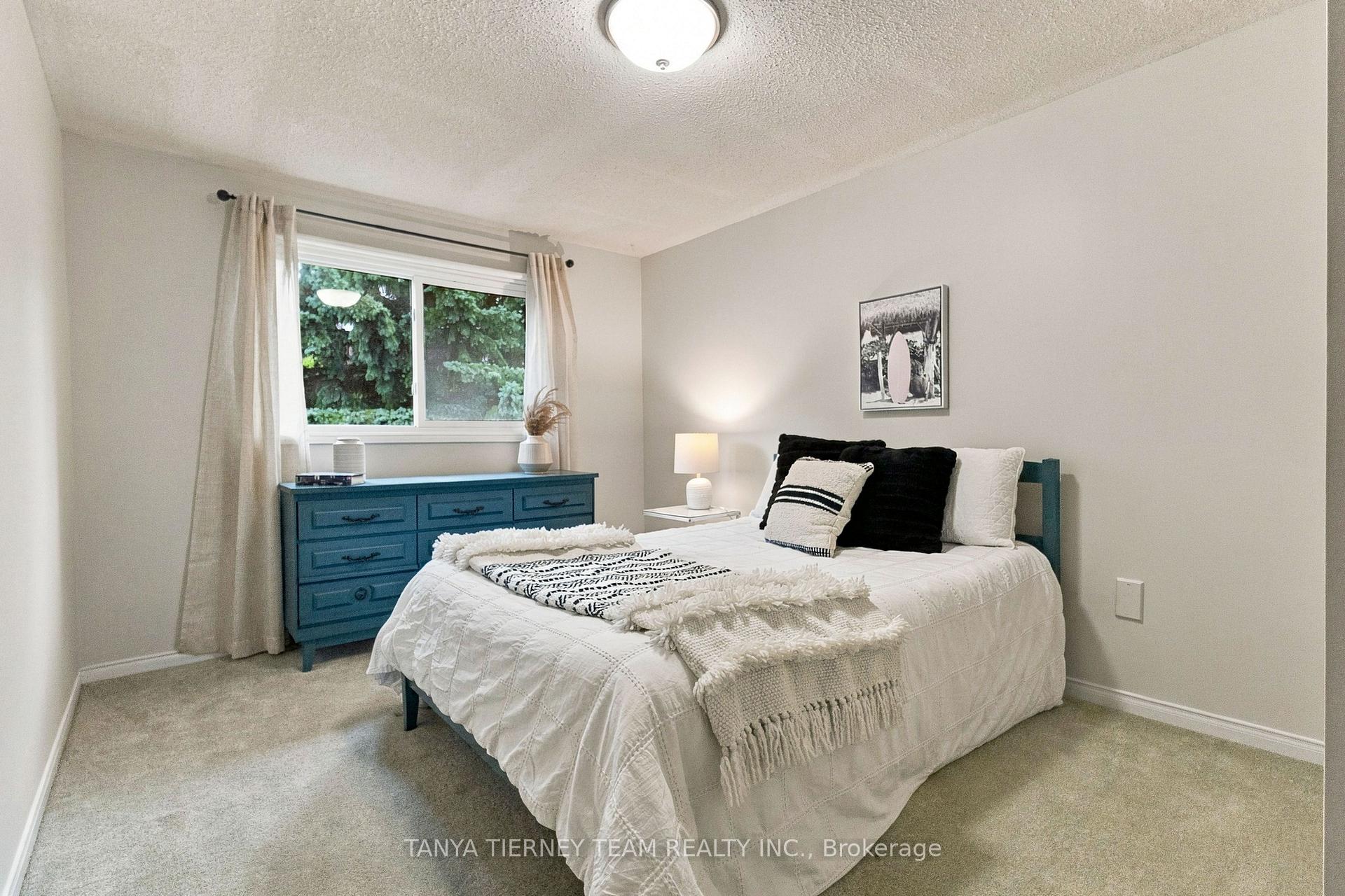 Photo 33 of 25 Coulton Court, Whitby, Blue Grass Meadows — HOMEH