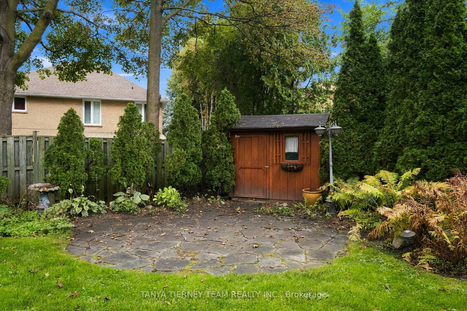 Photo 43 of 25 Coulton Court, Whitby, Blue Grass Meadows — HOMEH