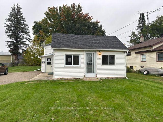 Photo 2 of 55 Alice Street, Smiths Falls, Smiths Falls — HOMEH