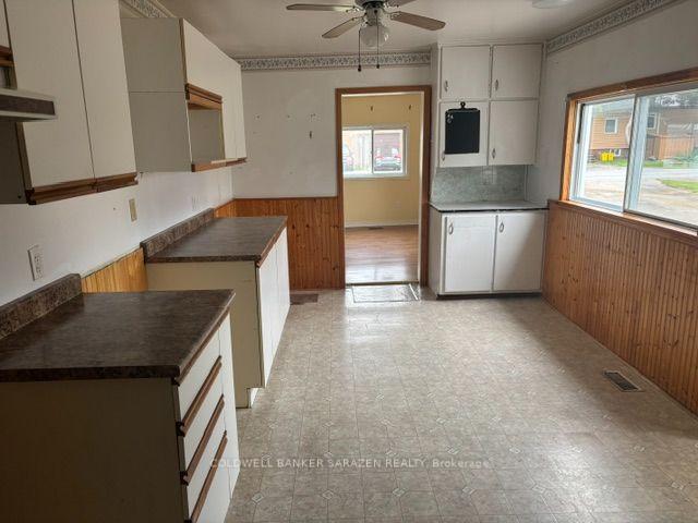 Photo 11 of 55 Alice Street, Smiths Falls, Smiths Falls — HOMEH