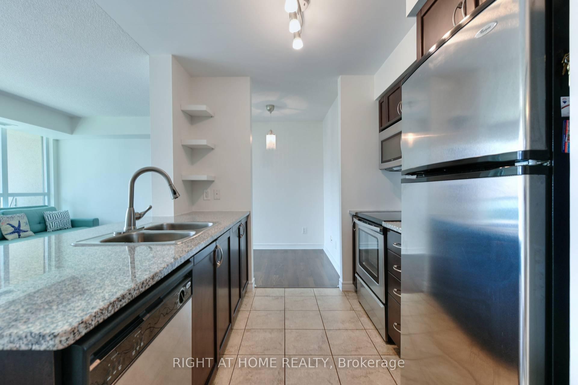 Photo 4 of Unit 2005, 208 Enfield Place, Mississauga, City Centre — HOMEH