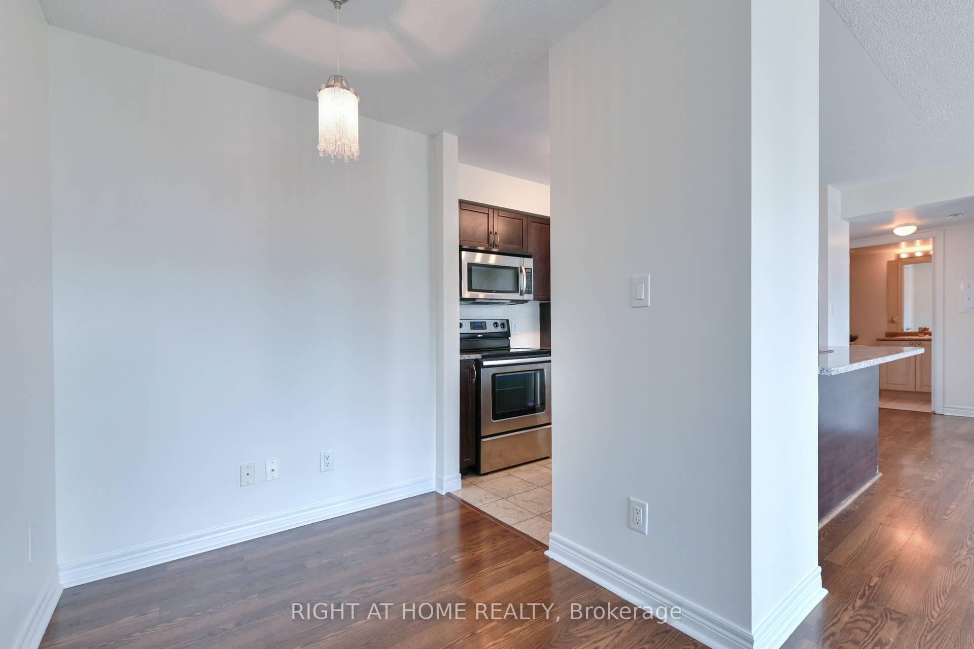Photo 5 of Unit 2005, 208 Enfield Place, Mississauga, City Centre — HOMEH