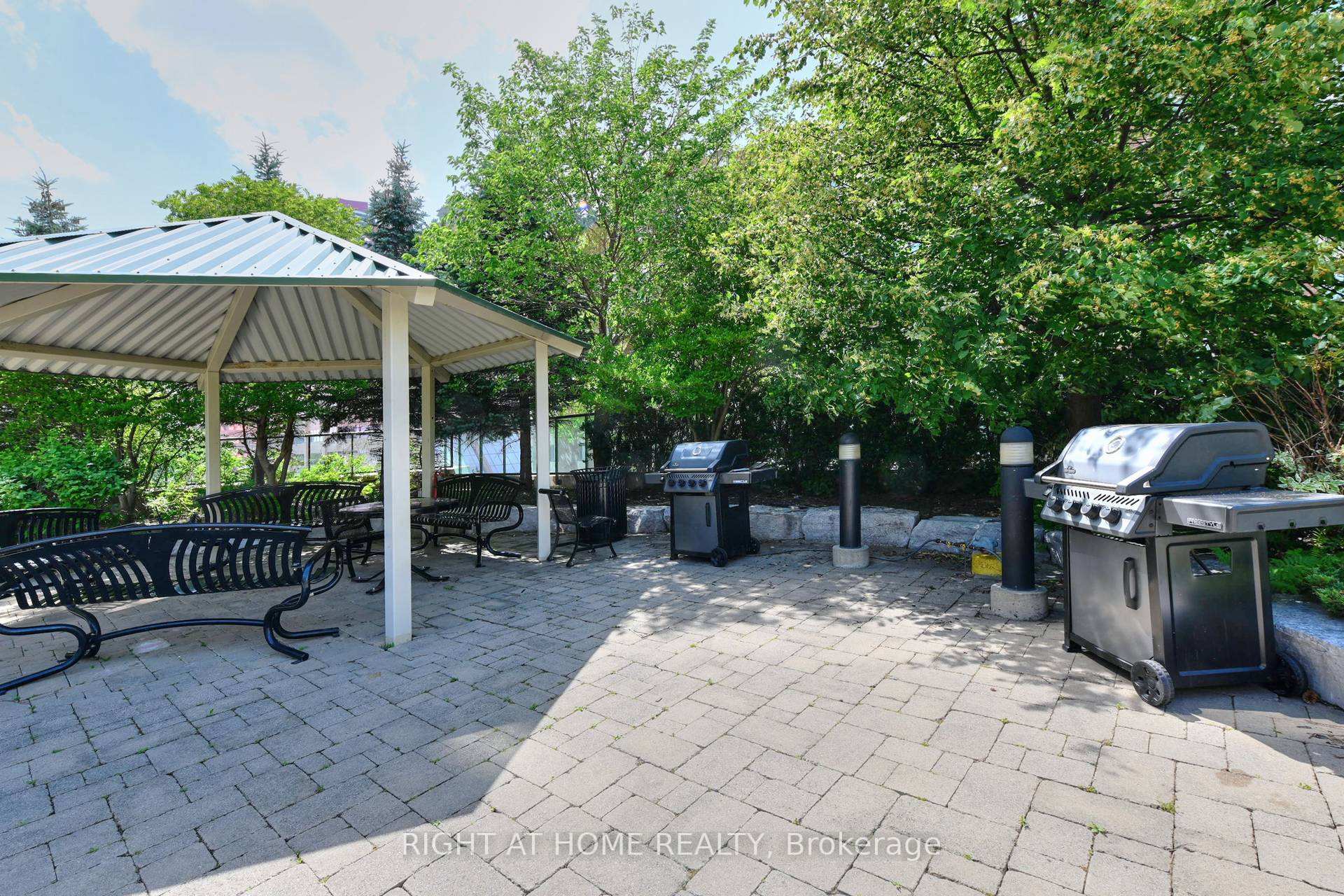 Photo 23 of Unit 2005, 208 Enfield Place, Mississauga, City Centre — HOMEH