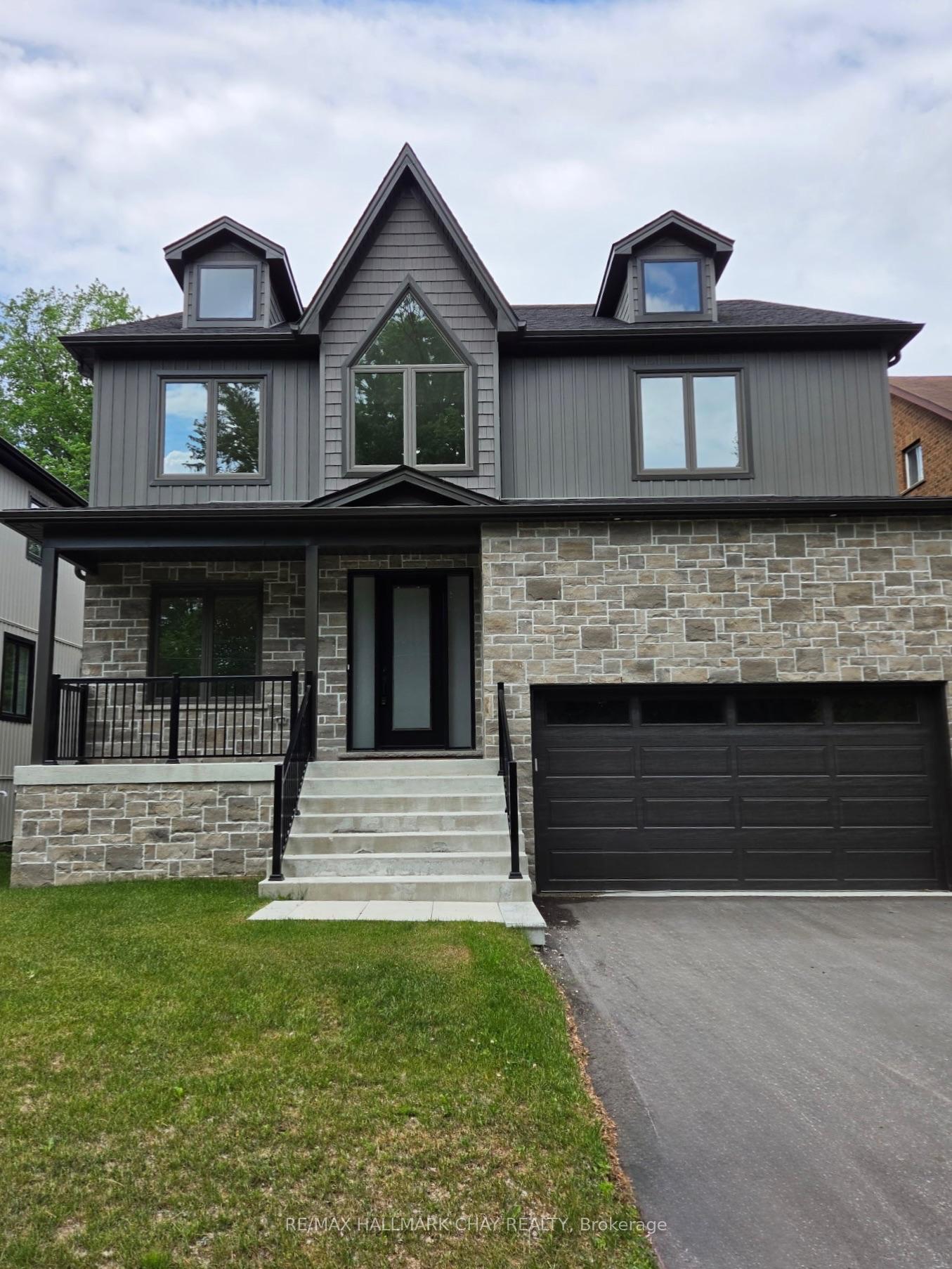 Photo of 86 37th Street N