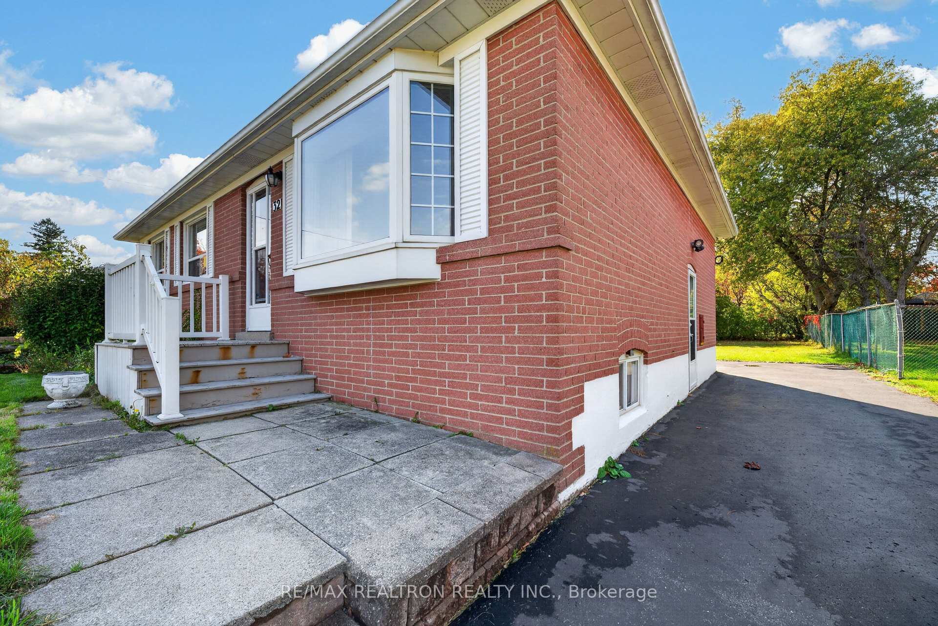 Photo 3 of 32 Linton Avenue, Ajax, Central West — HOMEH
