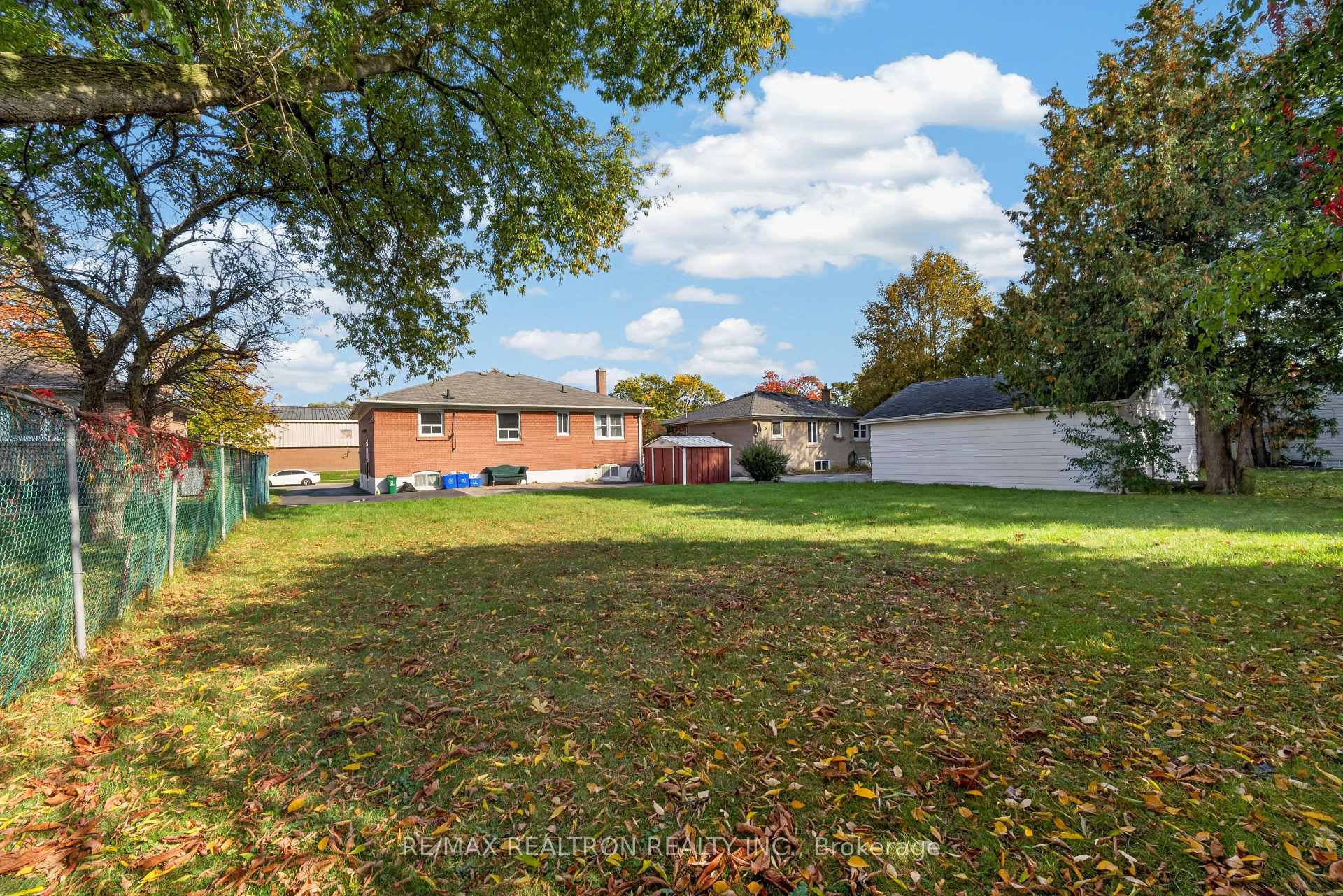 Photo 15 of 32 Linton Avenue, Ajax, Central West — HOMEH