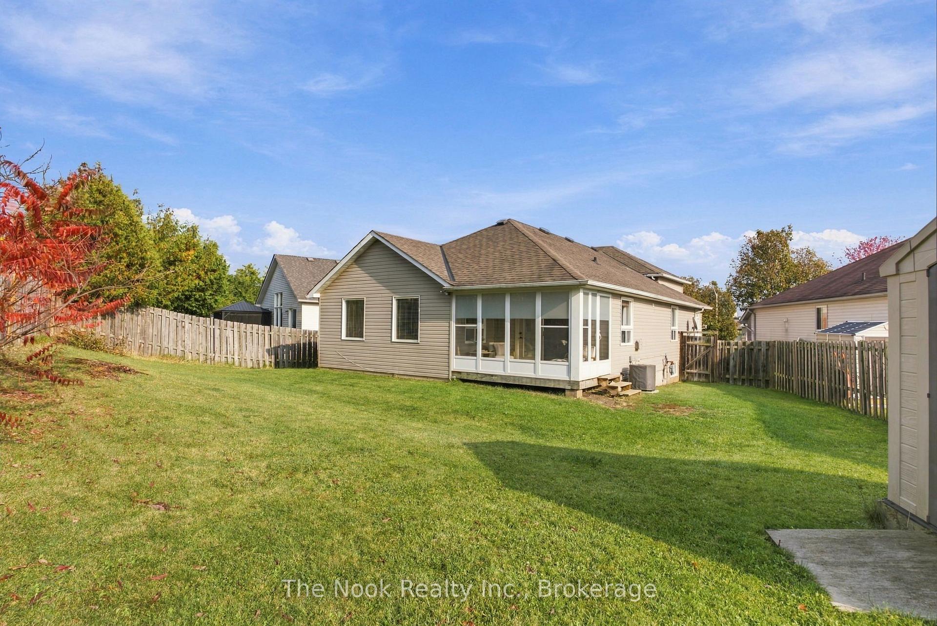 Photo 46 of 33 Laing Court, Peterborough, Otonabee Ward 1 — HOMEH
