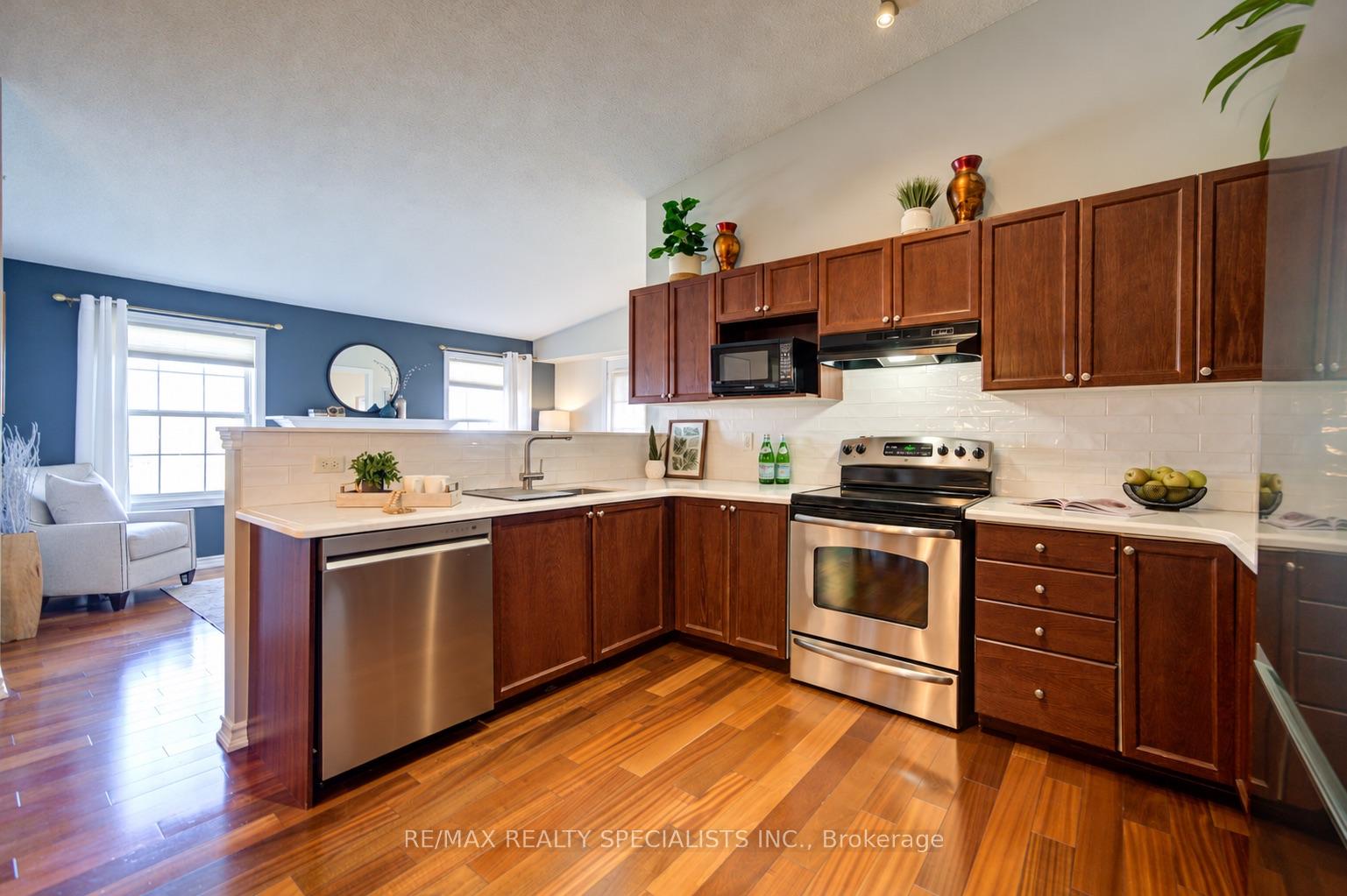 Photo 5 of Unit 414, 1483 Maple Avenue, Milton, Dempsey — HOMEH