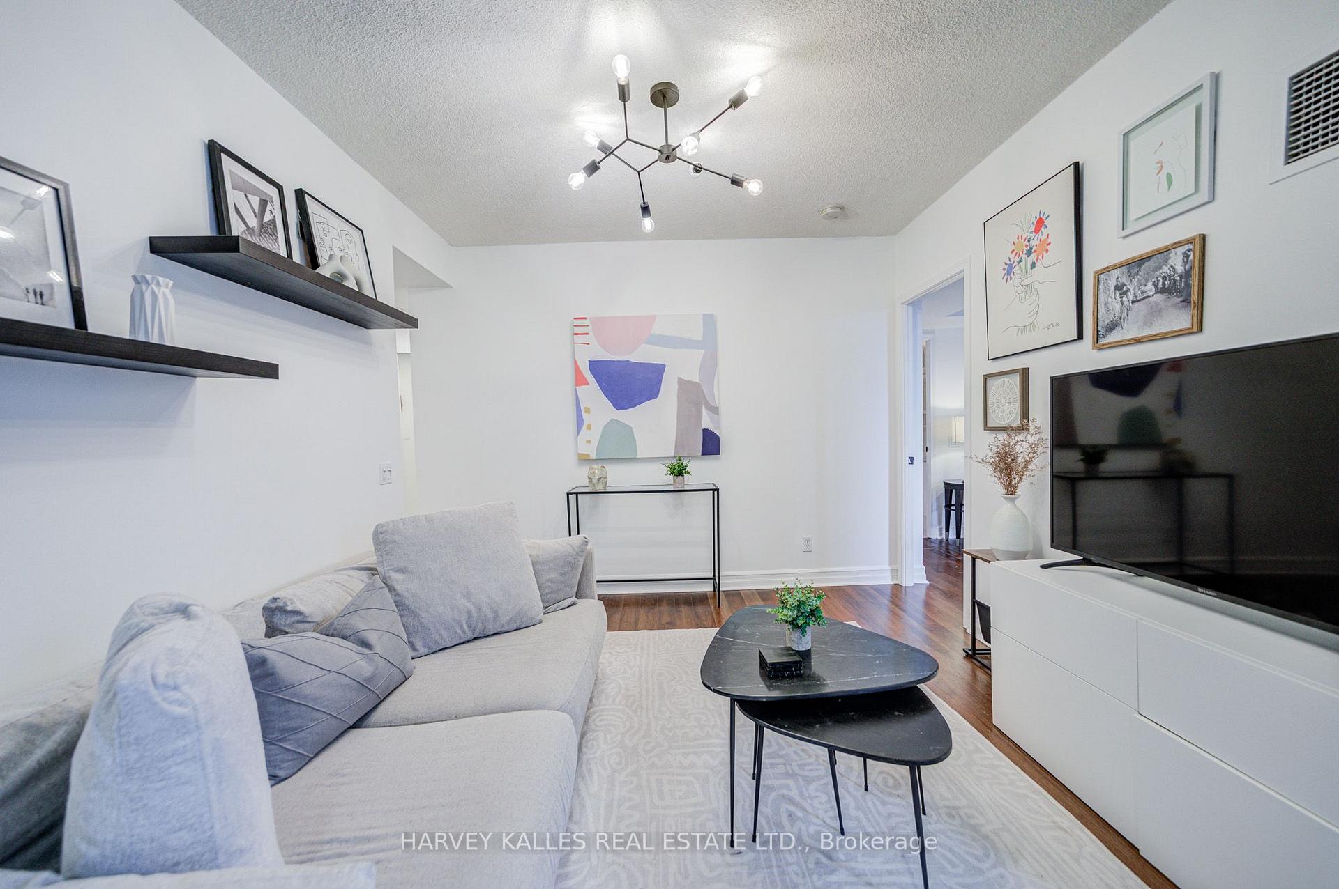 Photo 13 of Unit 910, 5 Rosehill Avenue, Toronto, Rosedale-Moore Park — HOMEH