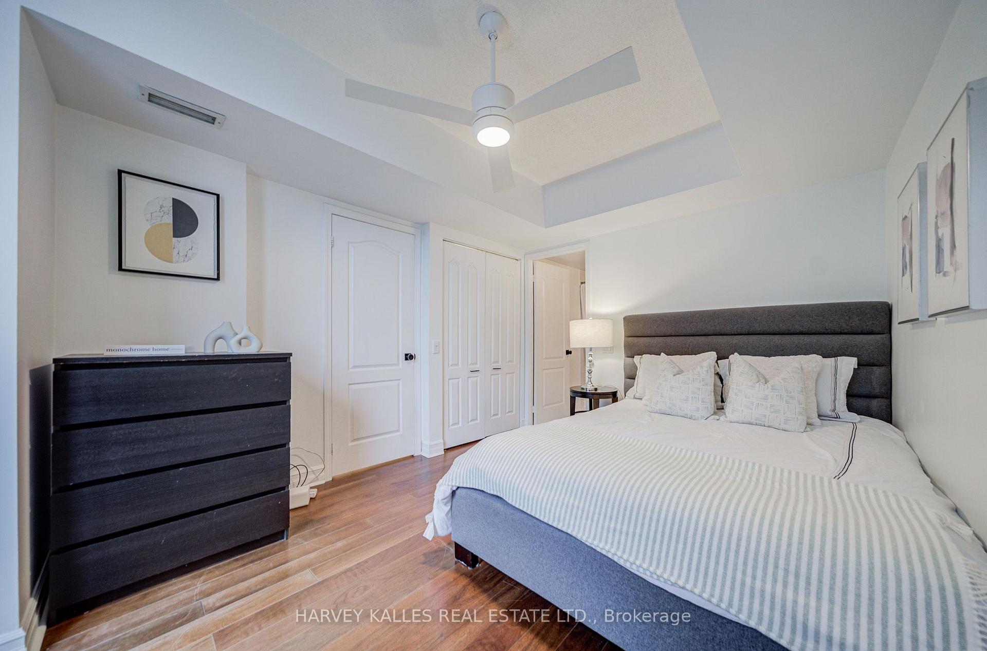 Photo 18 of Unit 910, 5 Rosehill Avenue, Toronto, Rosedale-Moore Park — HOMEH